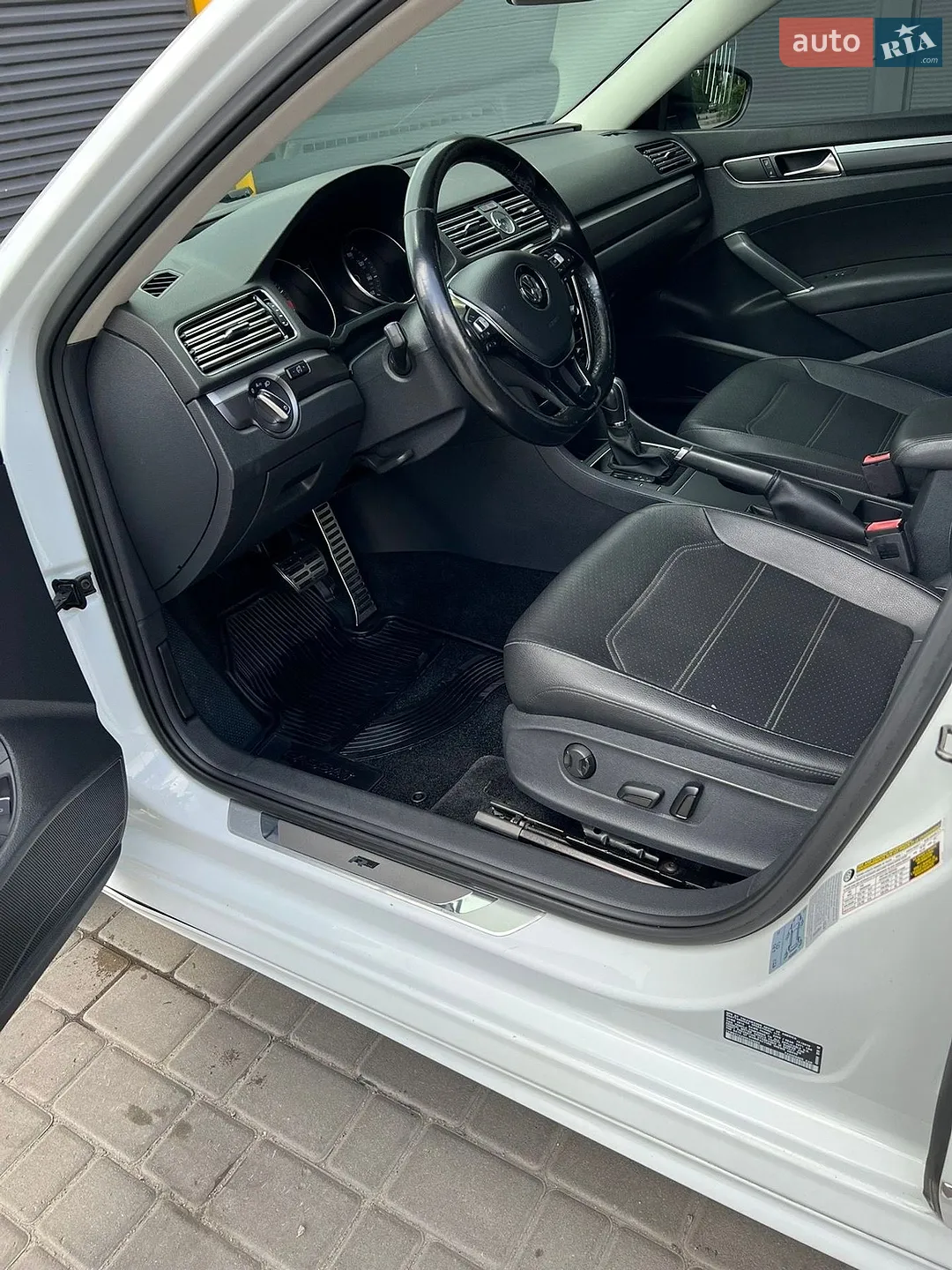 2016 Volkswagen Passat - мініатюра 8