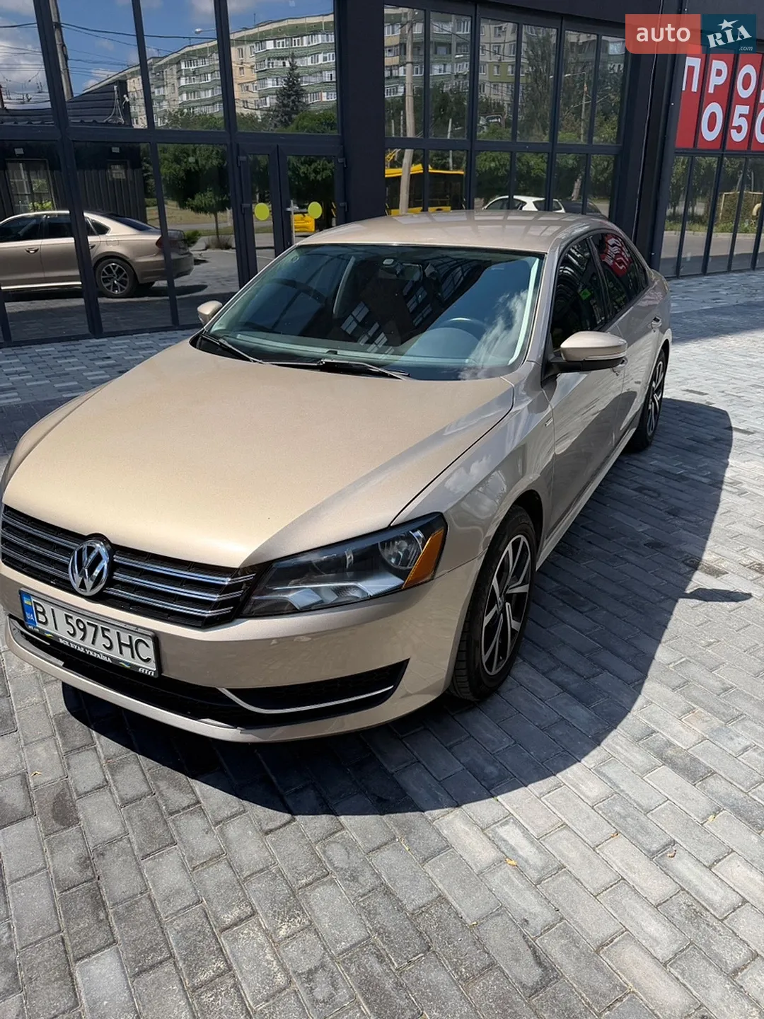 2015 Volkswagen Passat - мініатюра 2