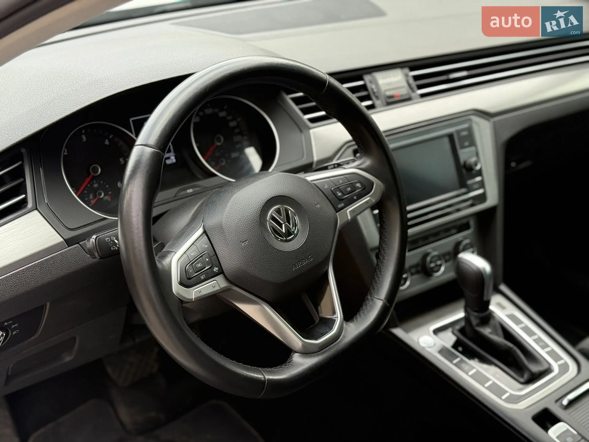2020 Volkswagen Passat - мініатюра 13