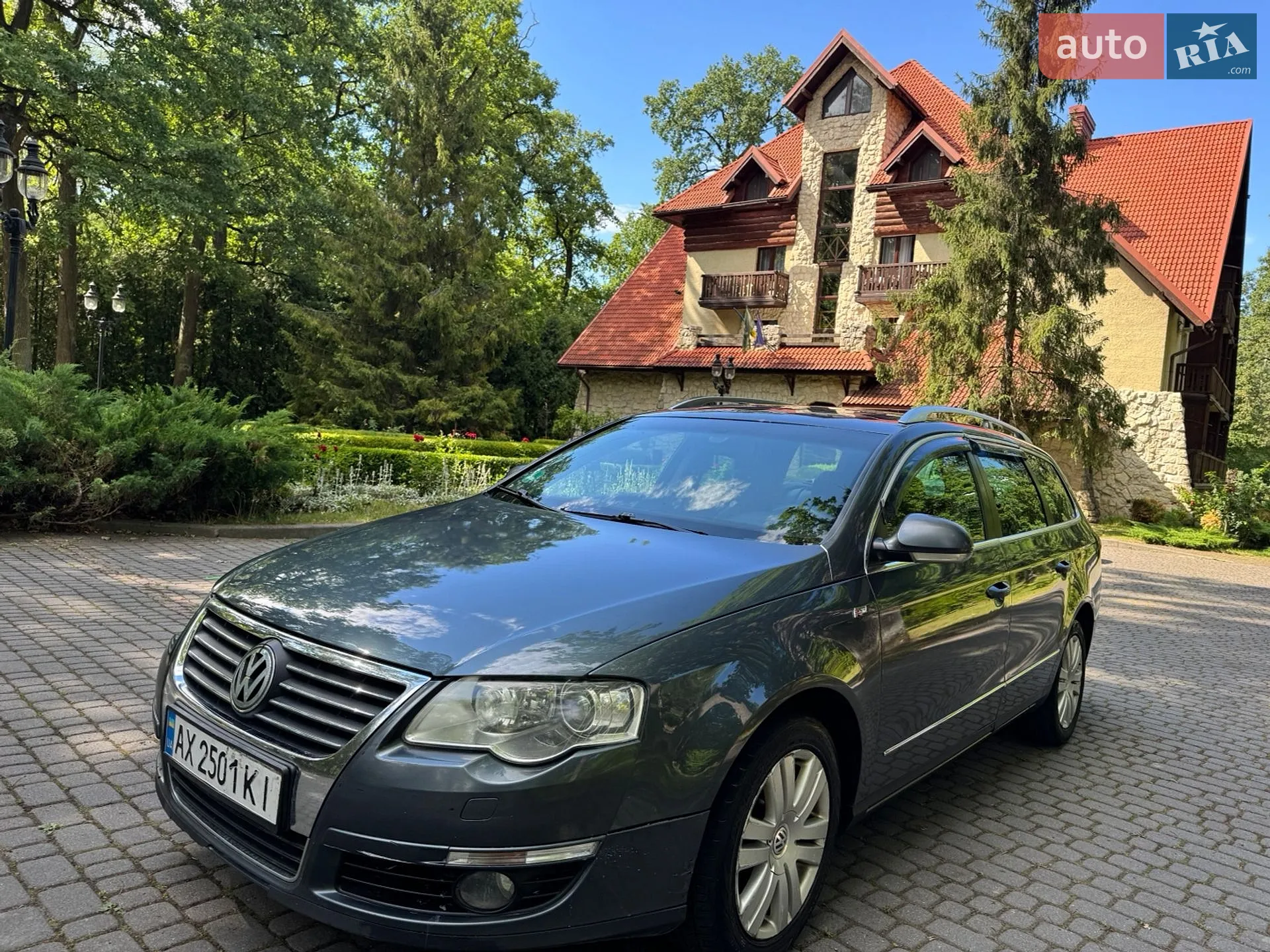 2010 Volkswagen Passat - мініатюра 3