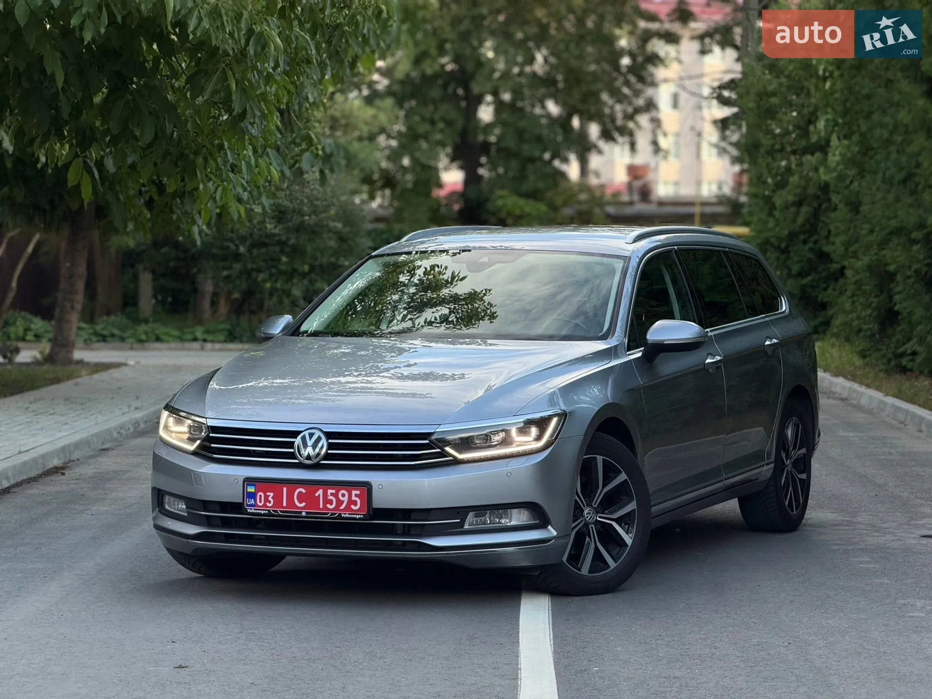 2018 Volkswagen Passat - мініатюра 2
