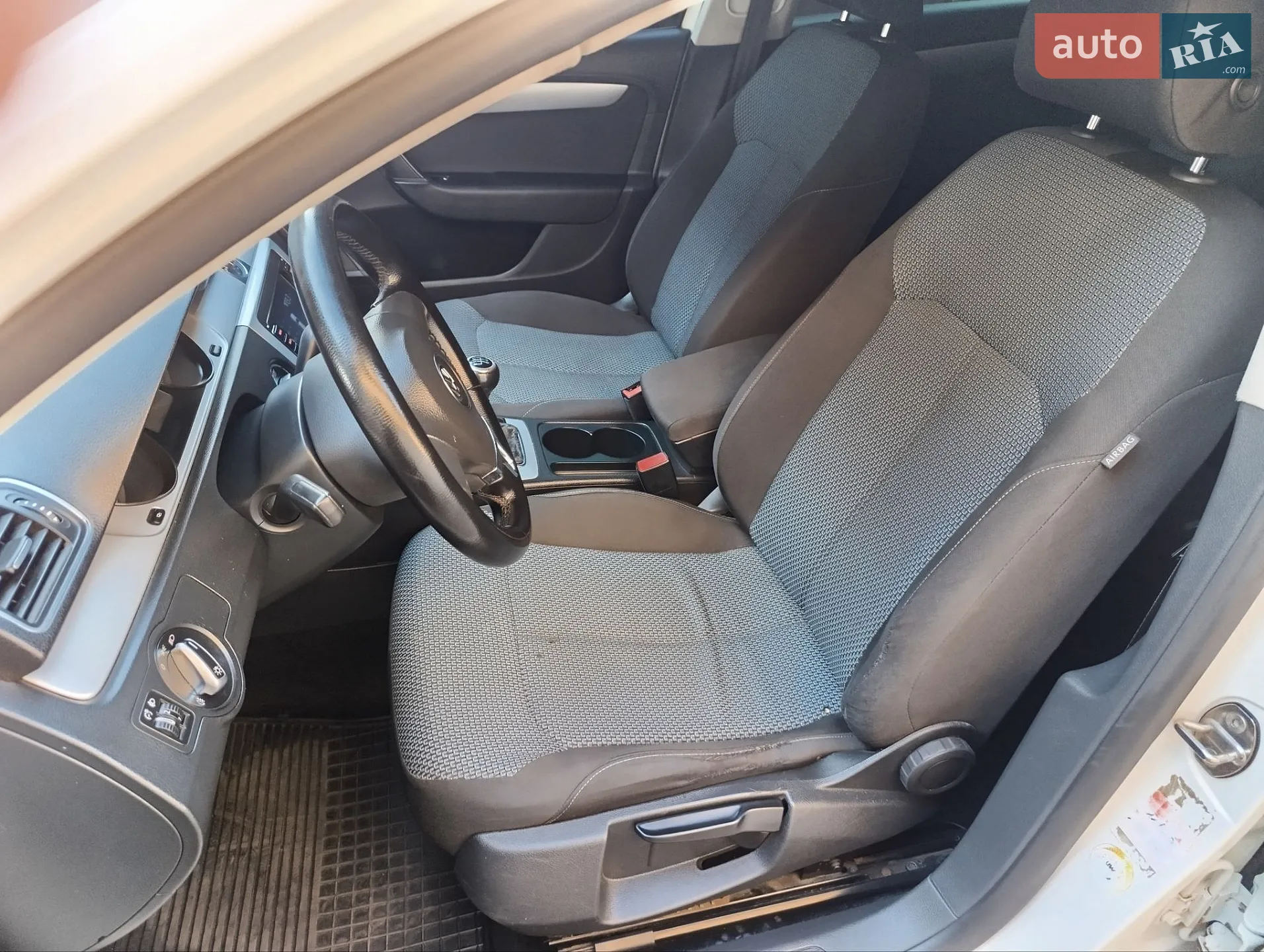 2011 Volkswagen Passat - мініатюра 12