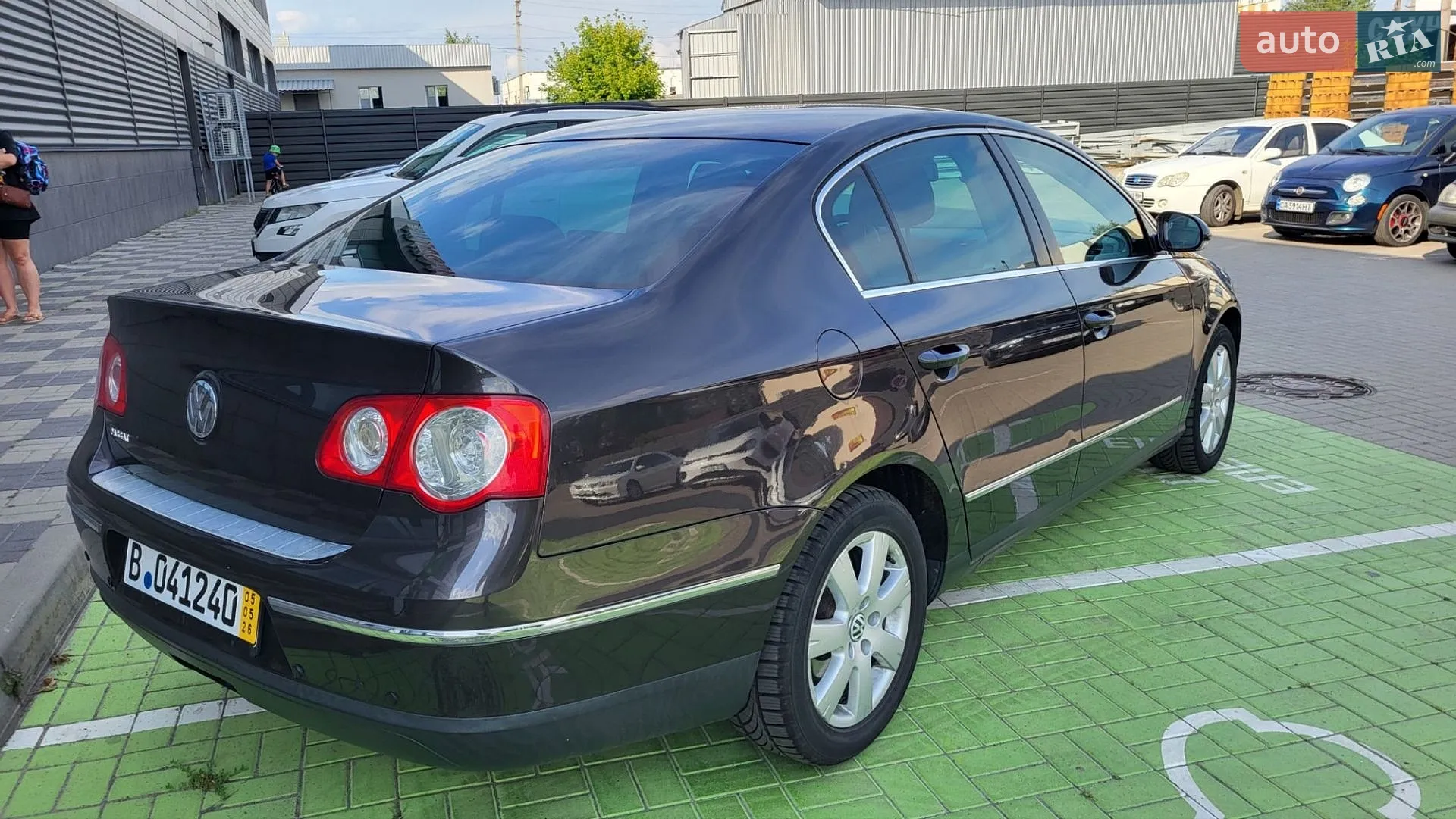 2010 Volkswagen Passat - мініатюра 4