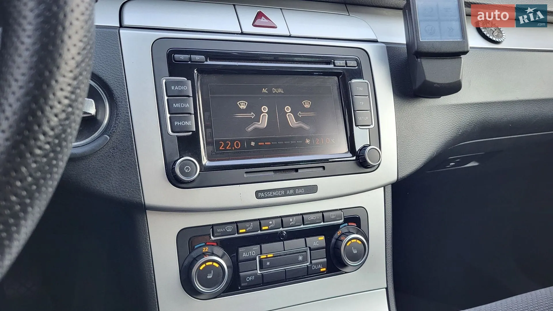 2010 Volkswagen Passat - мініатюра 26