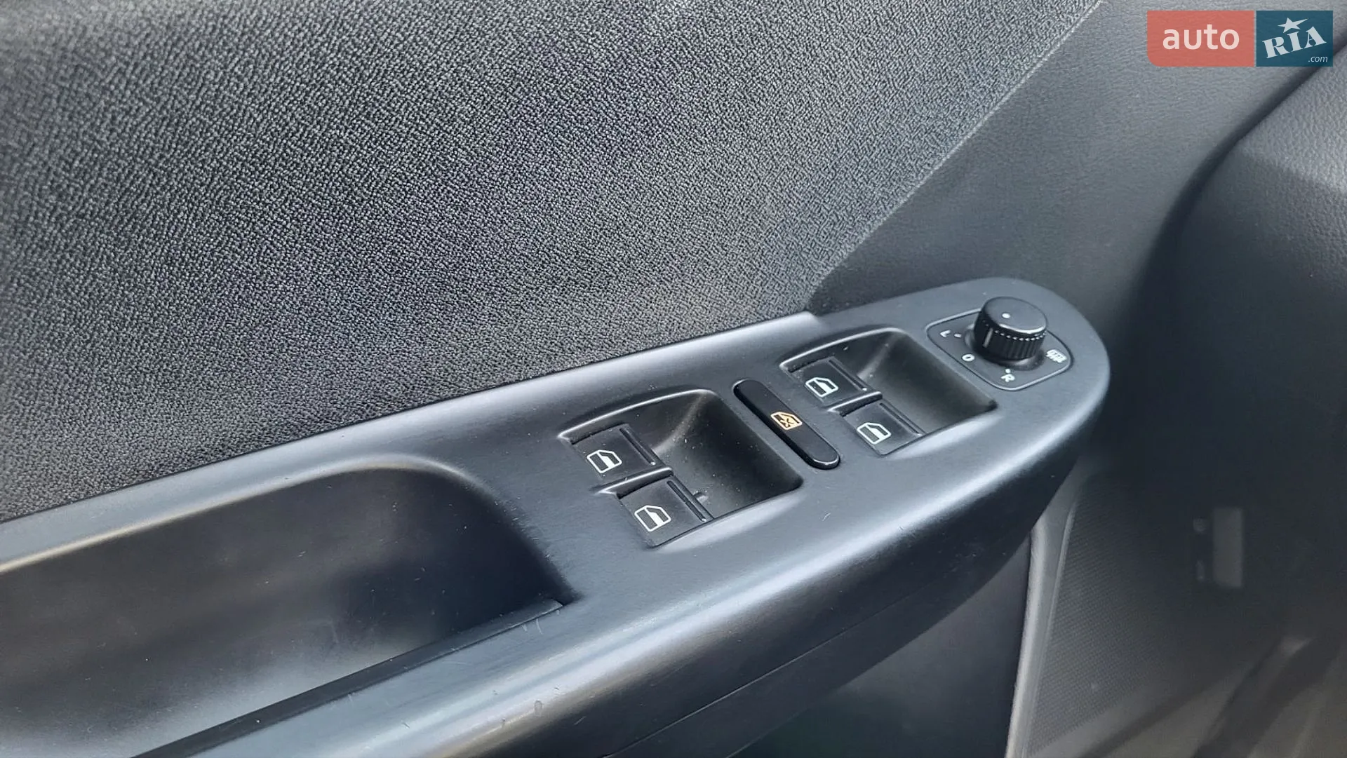 2010 Volkswagen Passat - мініатюра 37