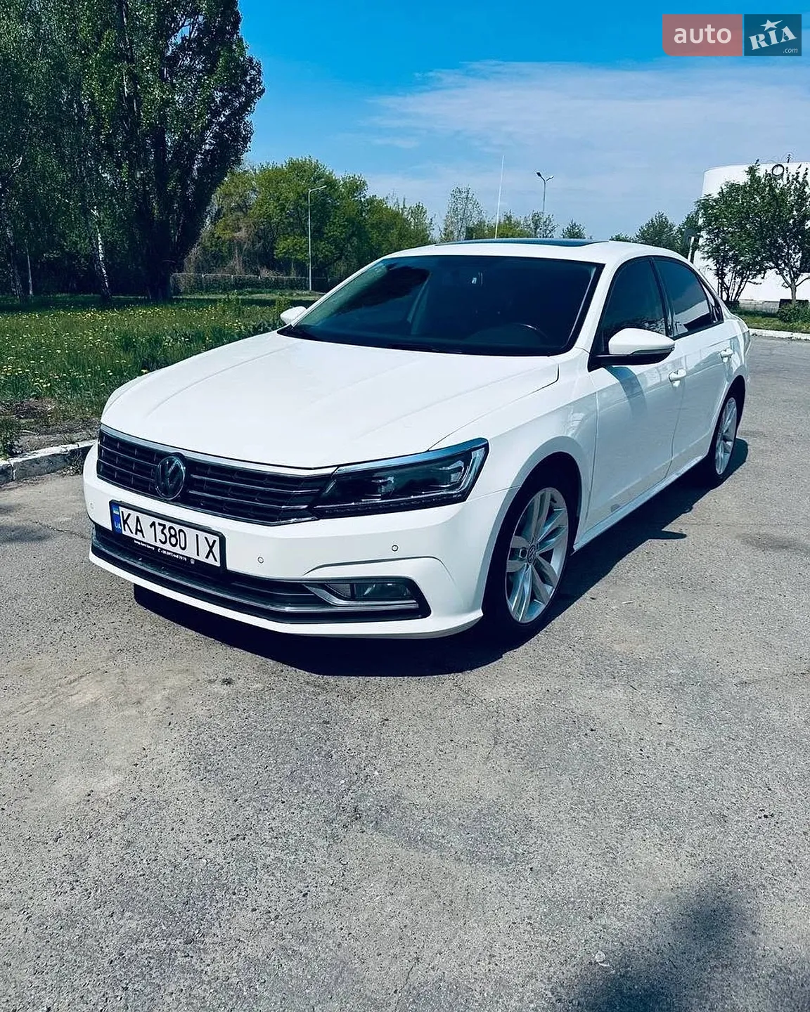 2018 Volkswagen Passat - мініатюра 2