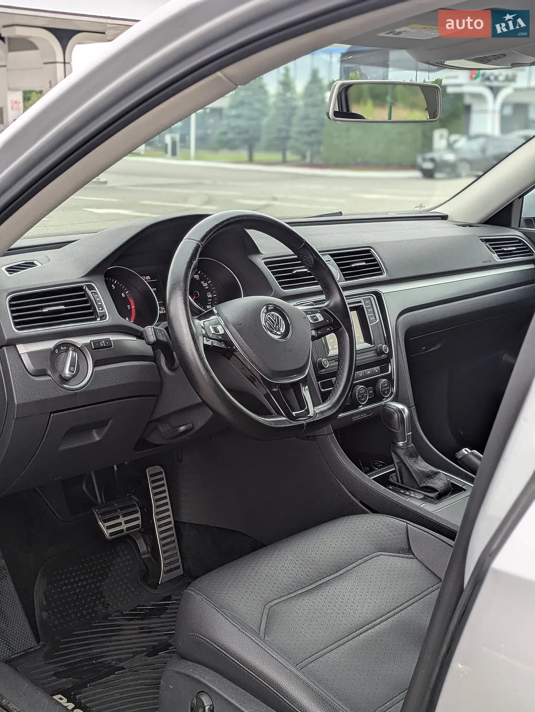 2016 Volkswagen Passat - мініатюра 15