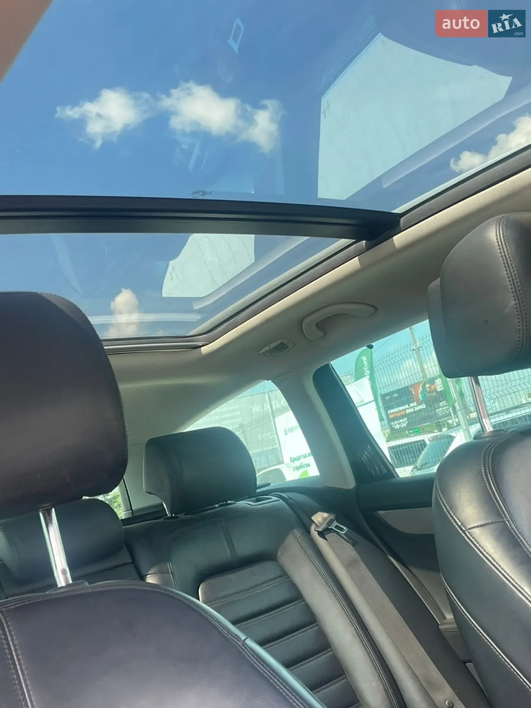 Volkswagen Passat 2011 VIN WVWZZZ3CZCE020431 фото оголошення 7 з 10