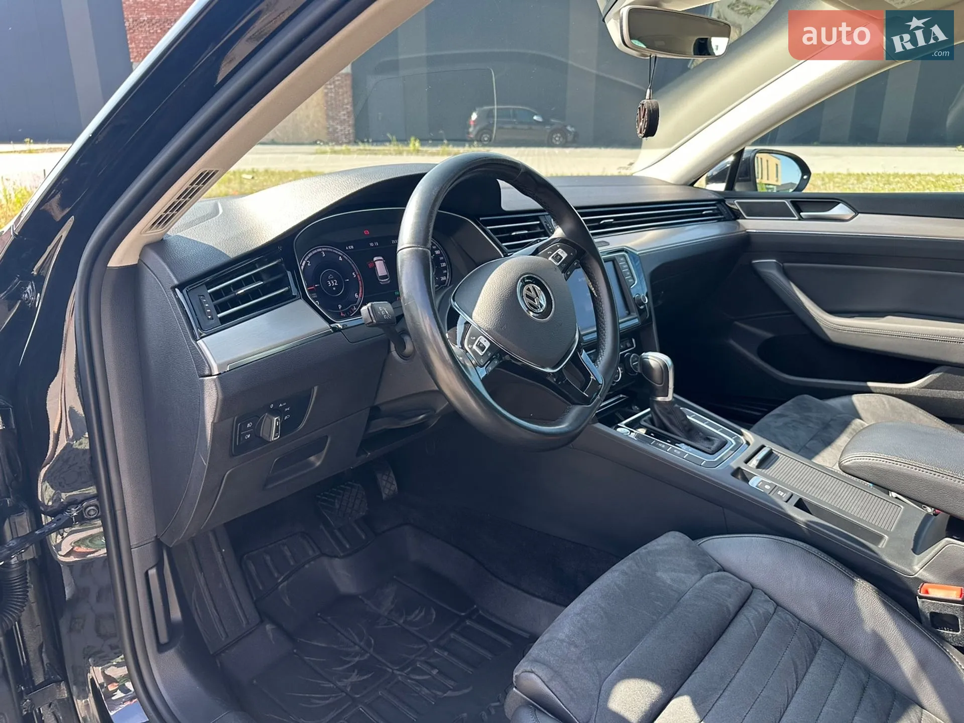 2015 Volkswagen Passat - мініатюра 16