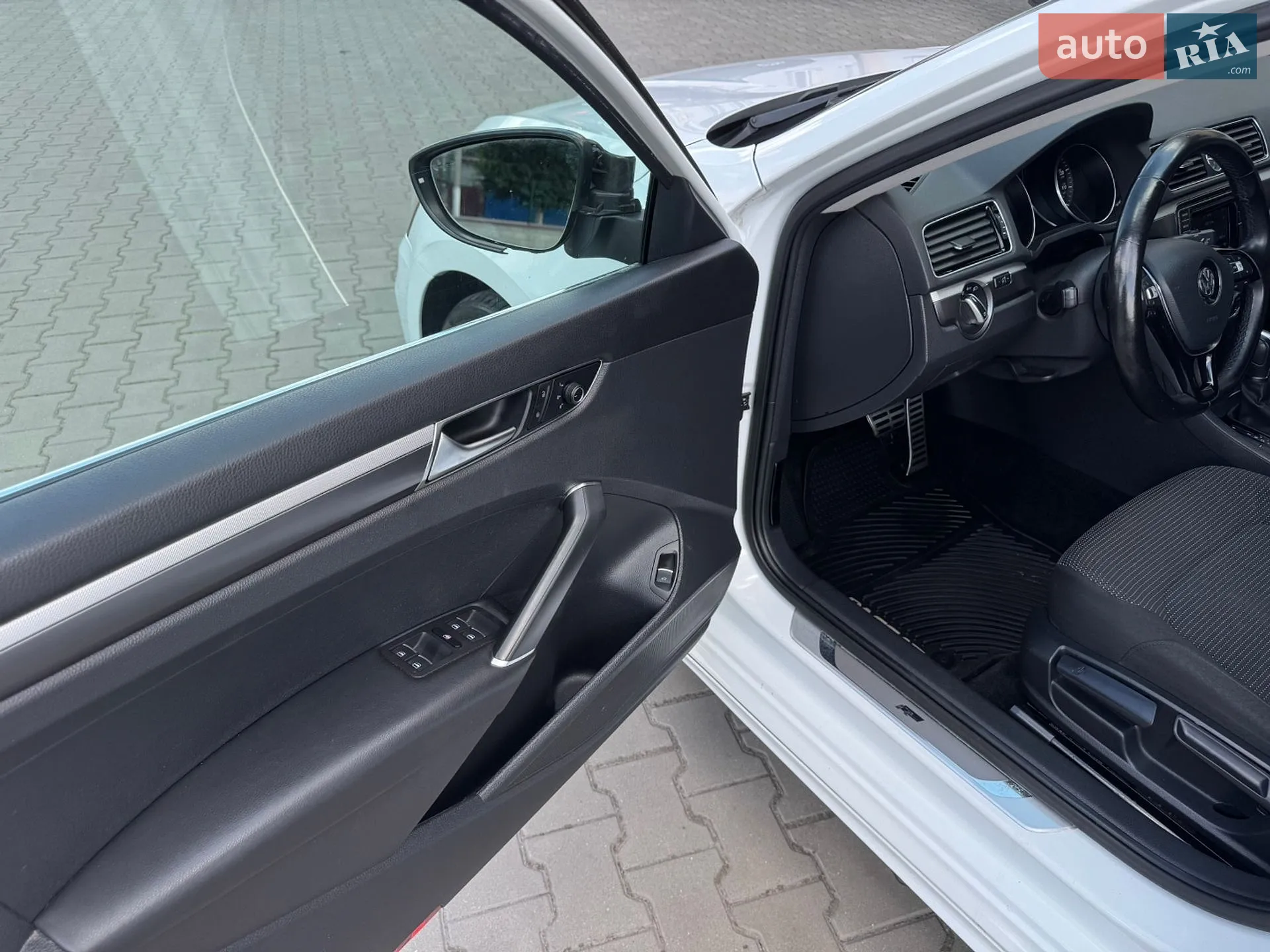 2016 Volkswagen Passat - мініатюра 21