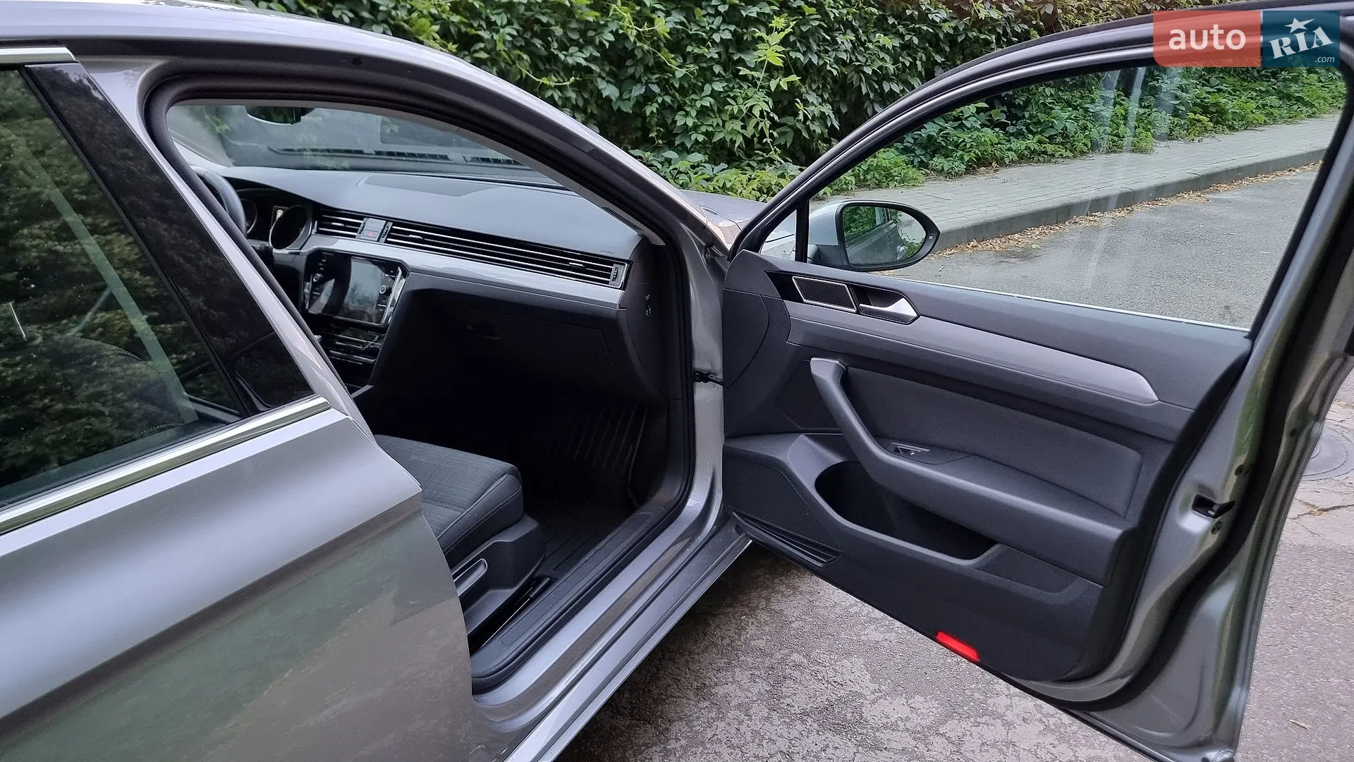 2022 Volkswagen Passat - мініатюра 27