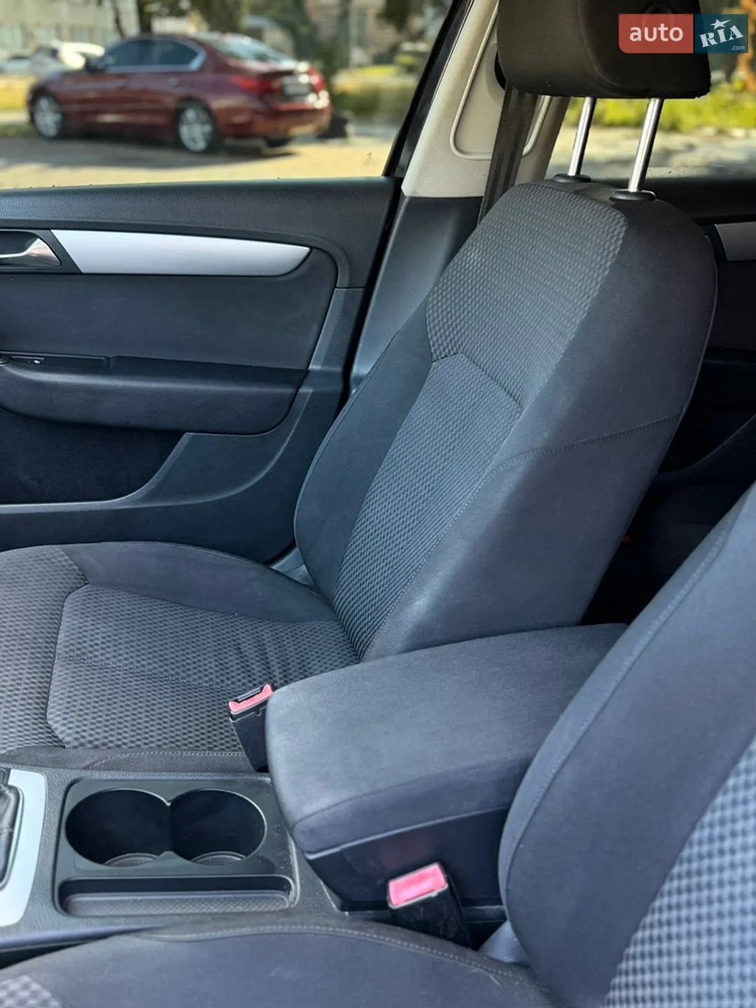 2011 Volkswagen Passat - мініатюра 8