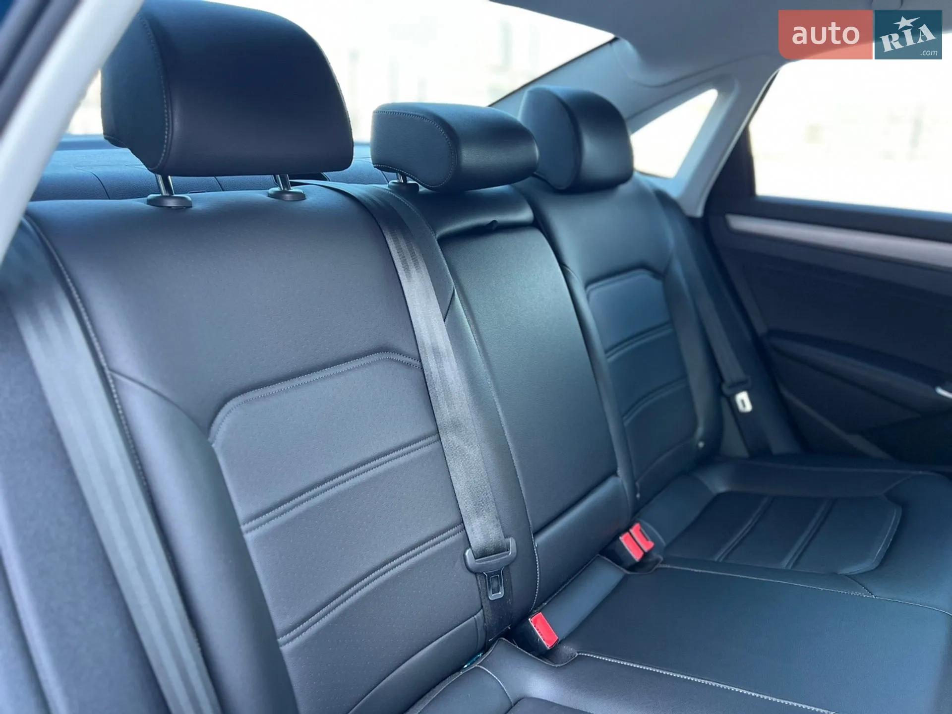 2021 Volkswagen Passat - мініатюра 28