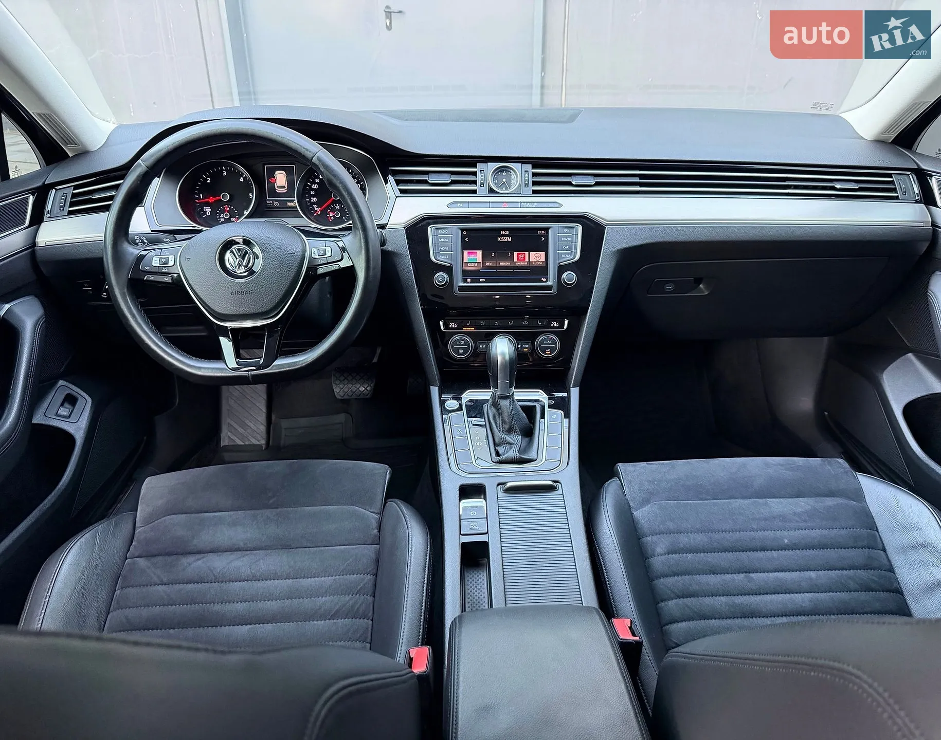 Volkswagen Passat 2016 VIN WVWZZZ3CZHE070117 фото оголошення 51 з 84