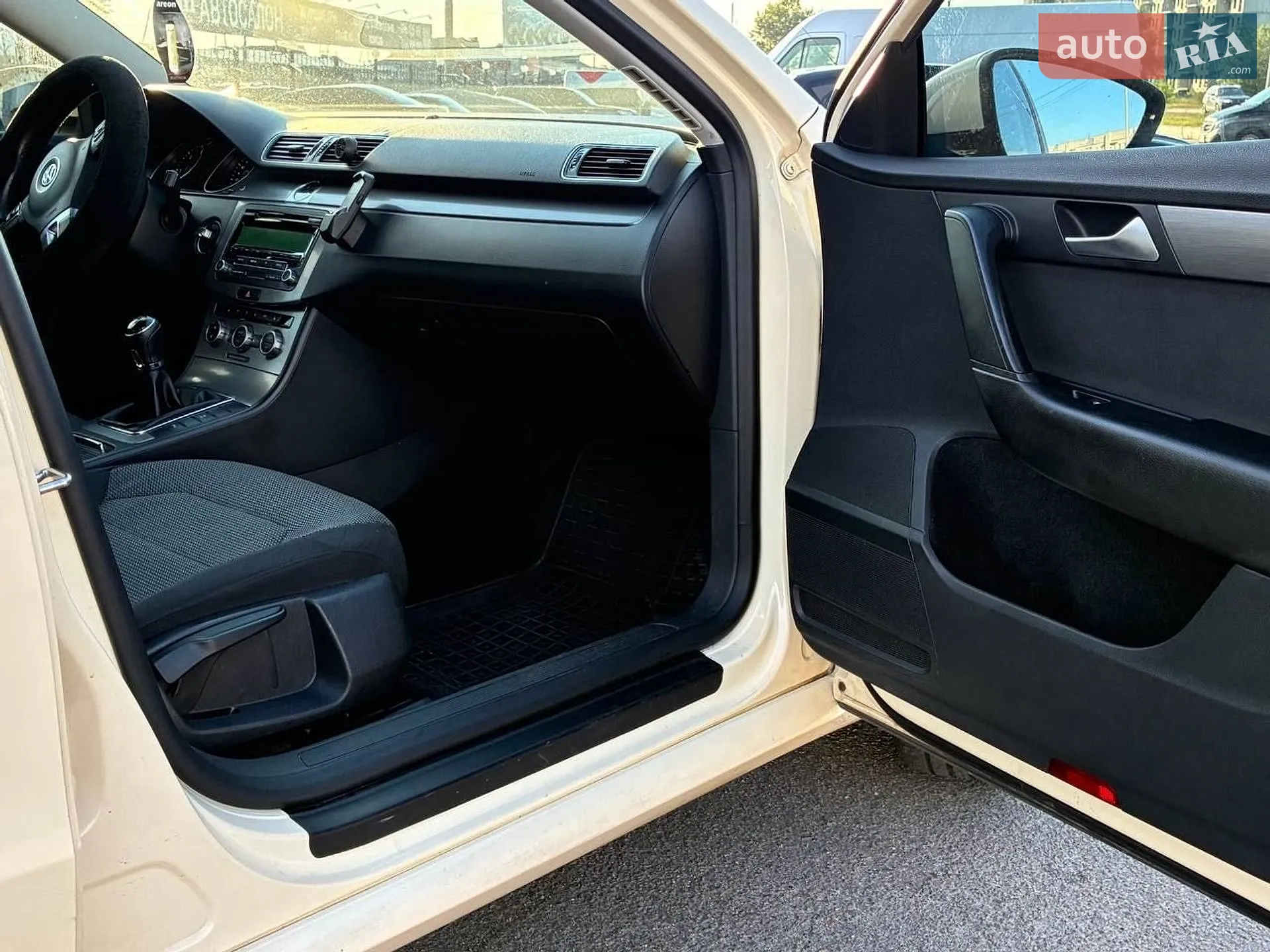 2014 Volkswagen Passat - мініатюра 28