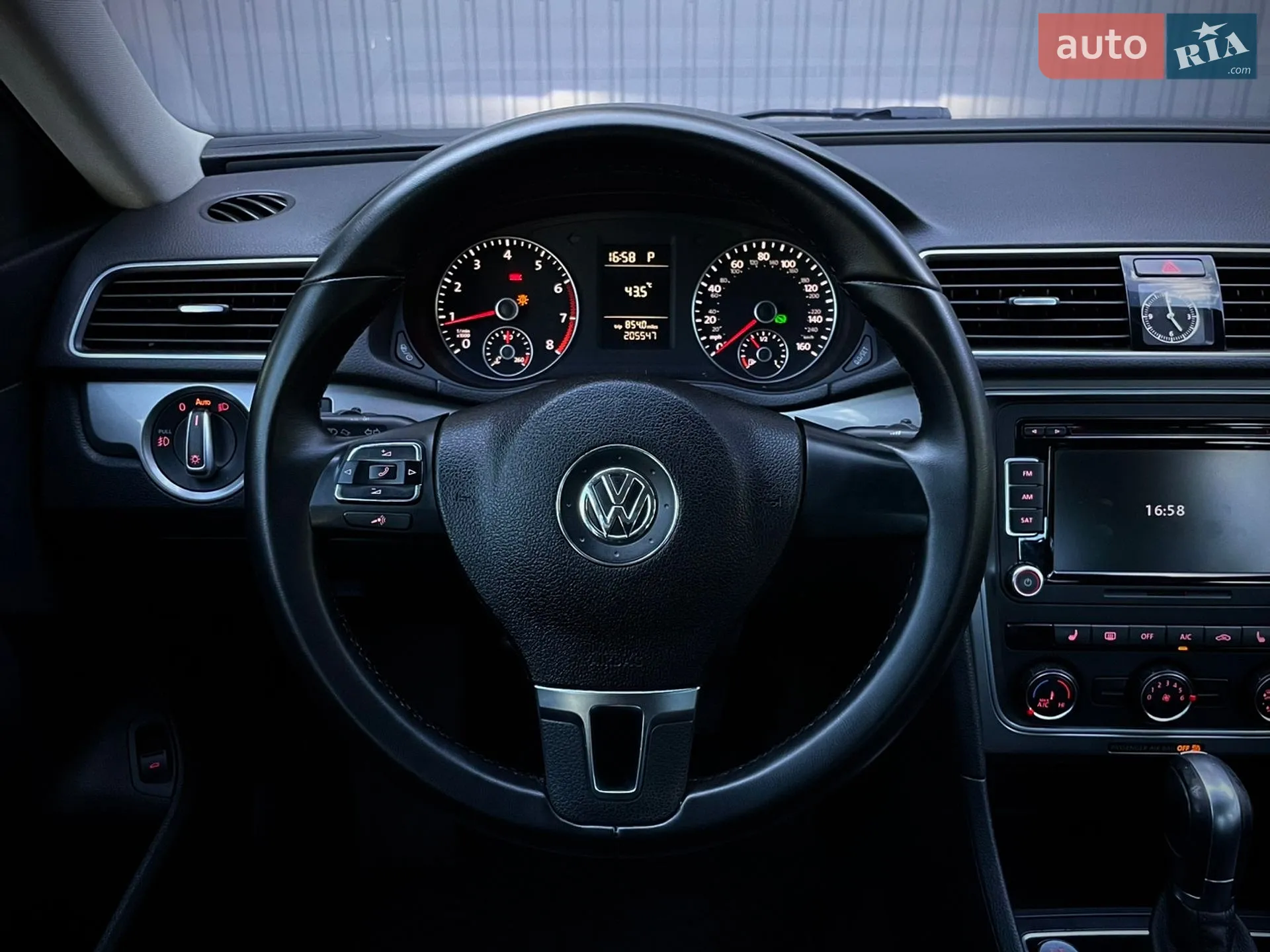 2015 Volkswagen Passat - мініатюра 10