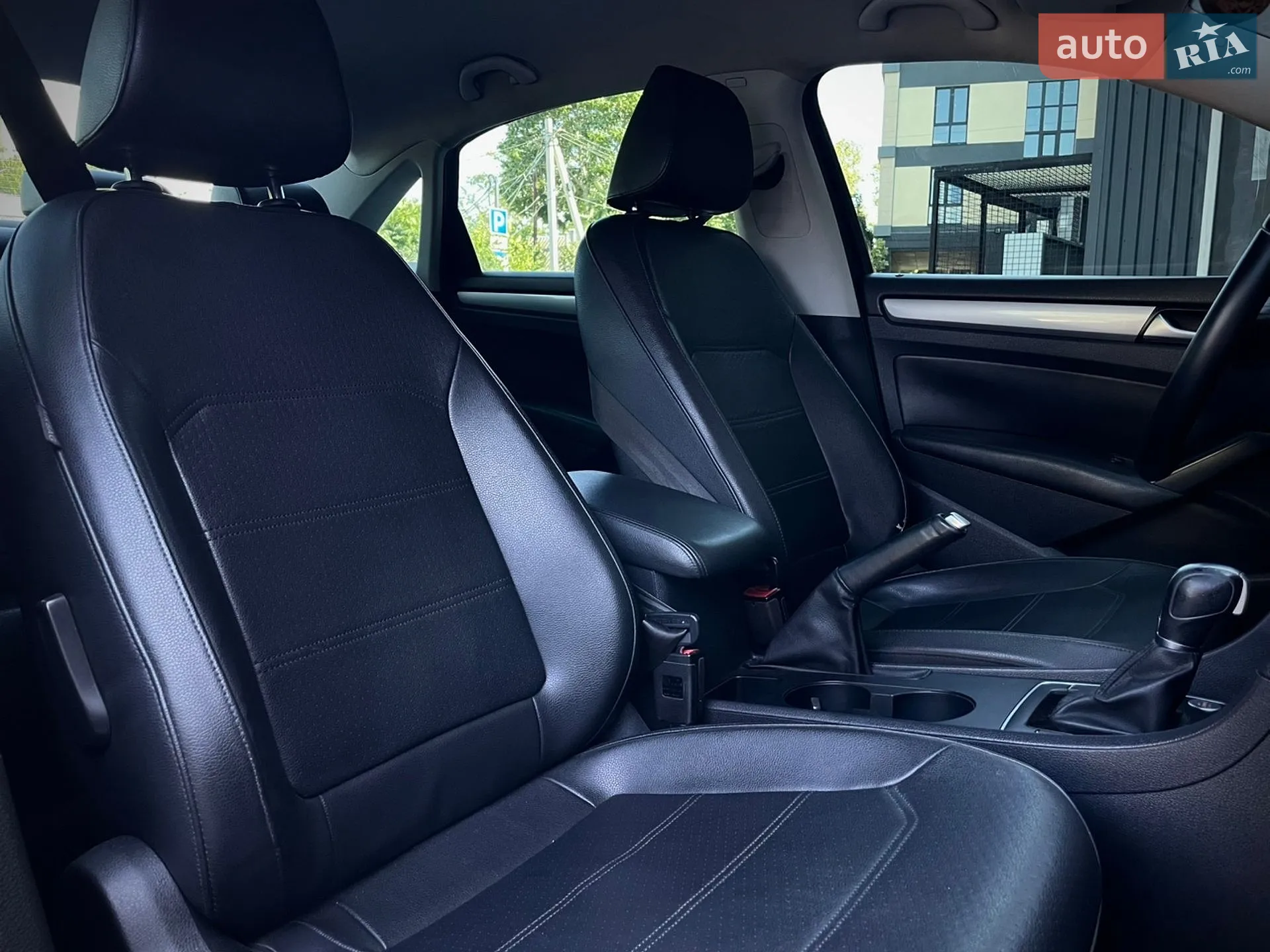 2015 Volkswagen Passat - мініатюра 13