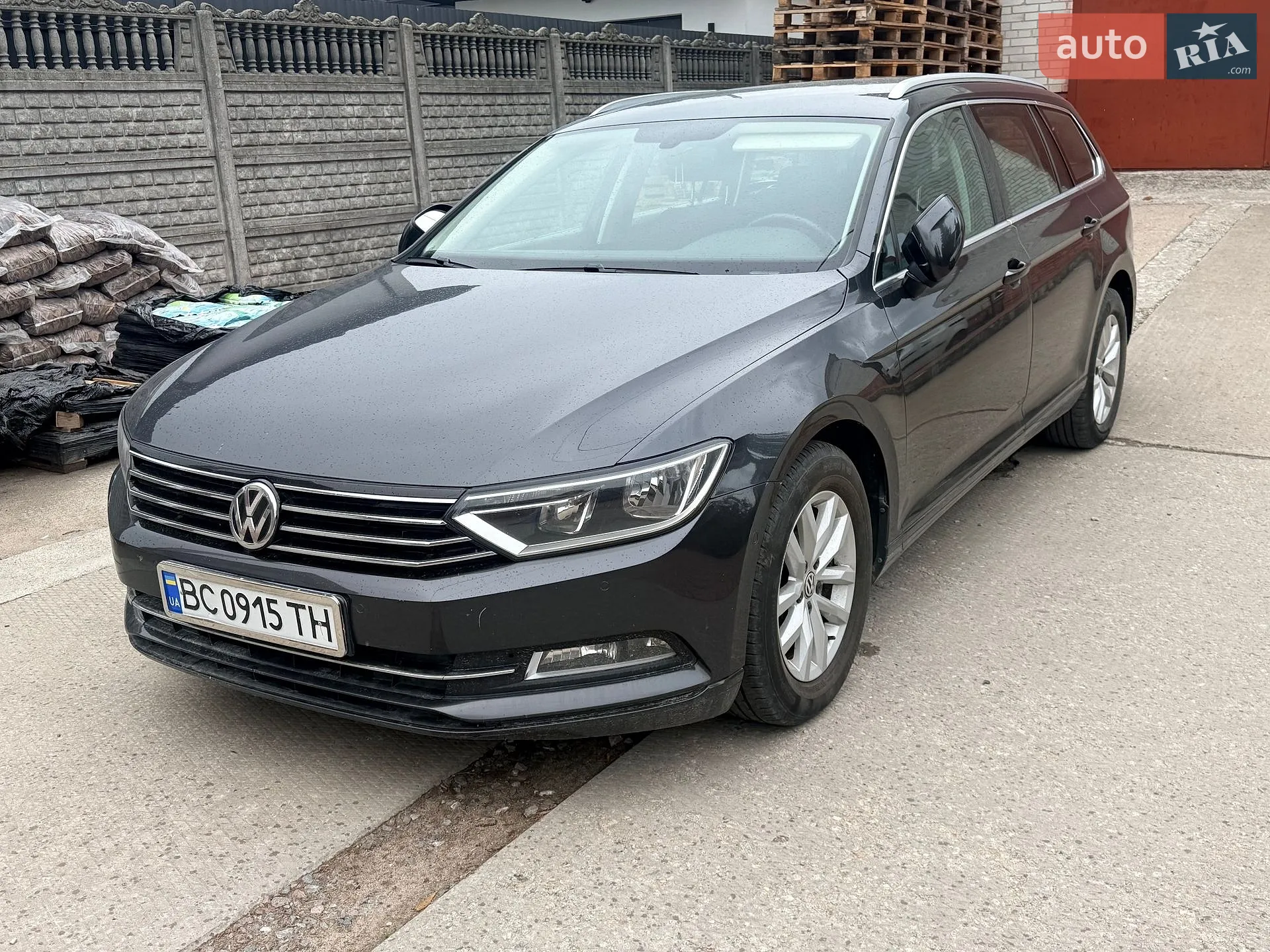 2017 Volkswagen Passat - фото 1