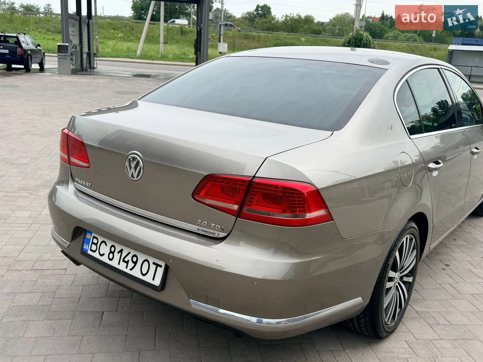 2013 Volkswagen Passat - мініатюра 3