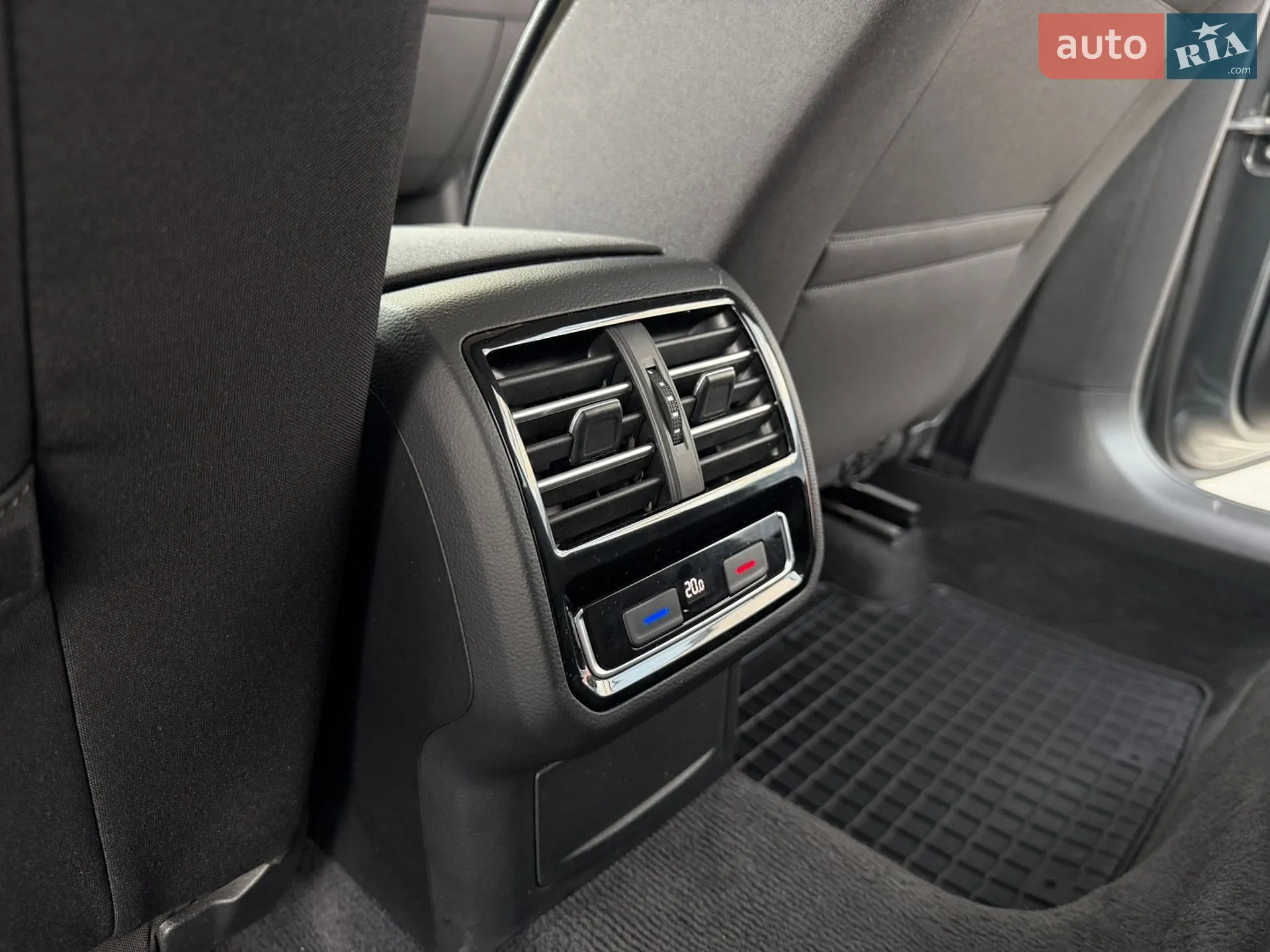 2015 Volkswagen Passat - мініатюра 32