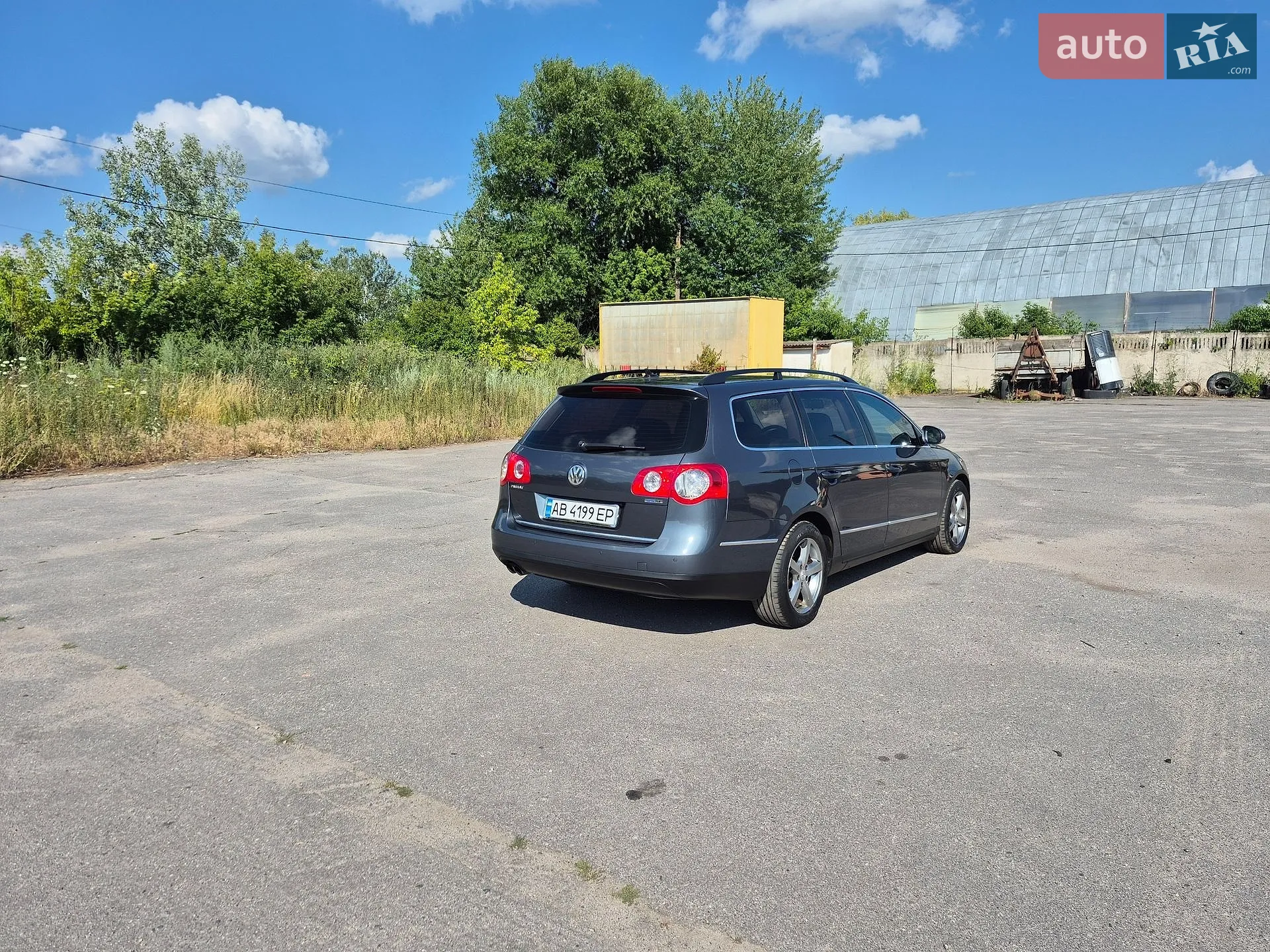 2010 Volkswagen Passat - мініатюра 4