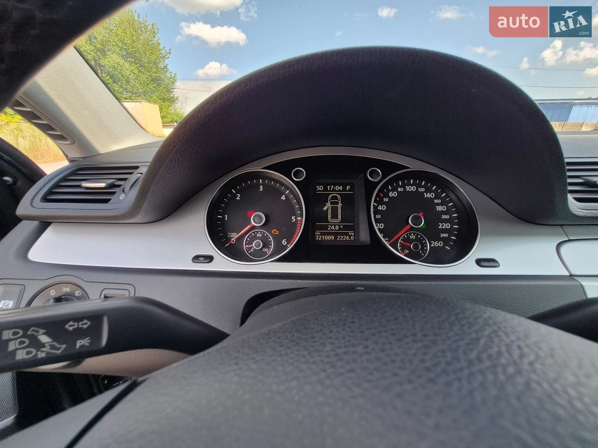 2010 Volkswagen Passat - мініатюра 9