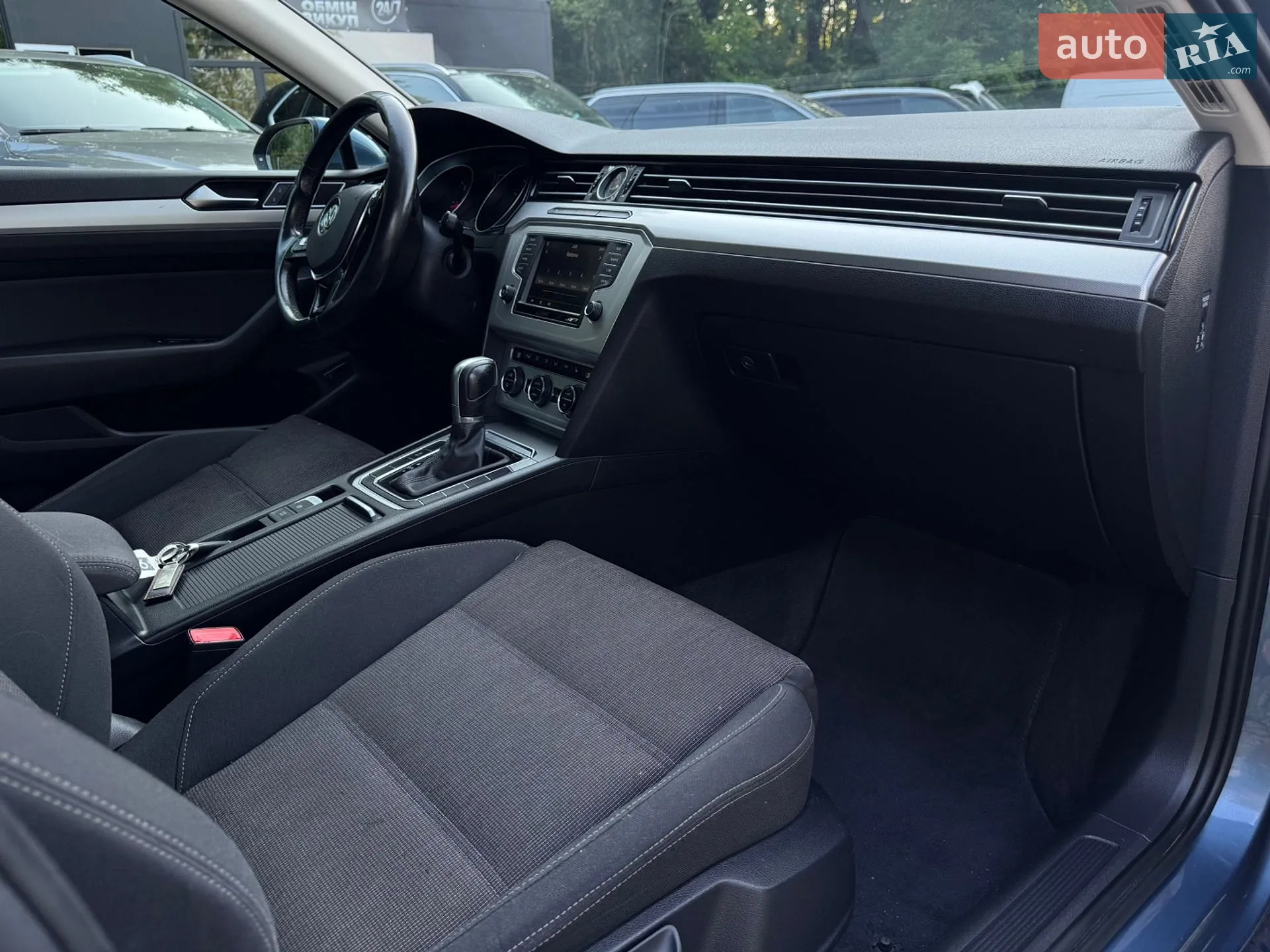 2015 Volkswagen Passat - мініатюра 9