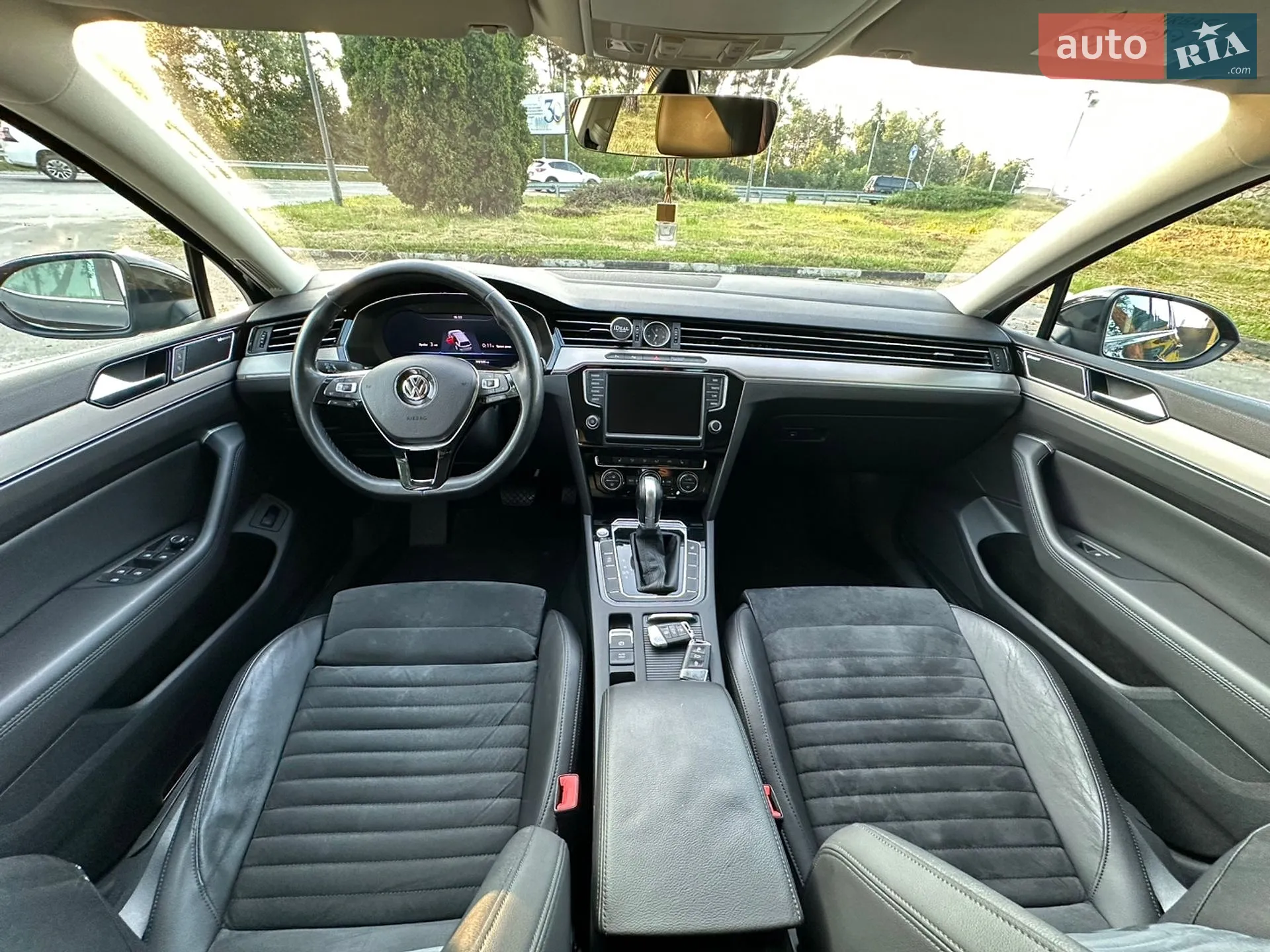 2016 Volkswagen Passat - мініатюра 32