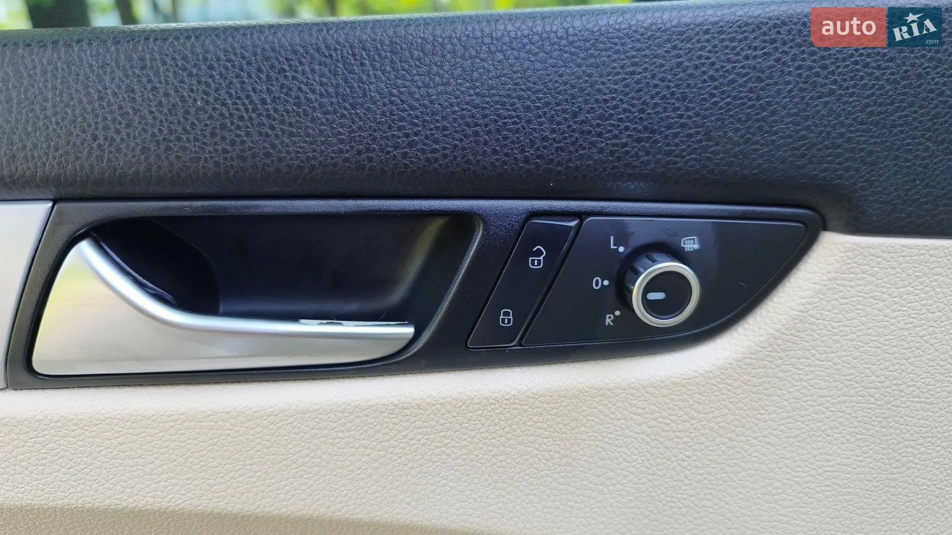 2011 Volkswagen Passat - мініатюра 25