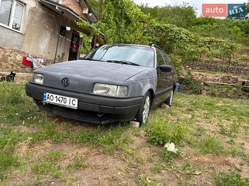 Volkswagen Passat 1993
