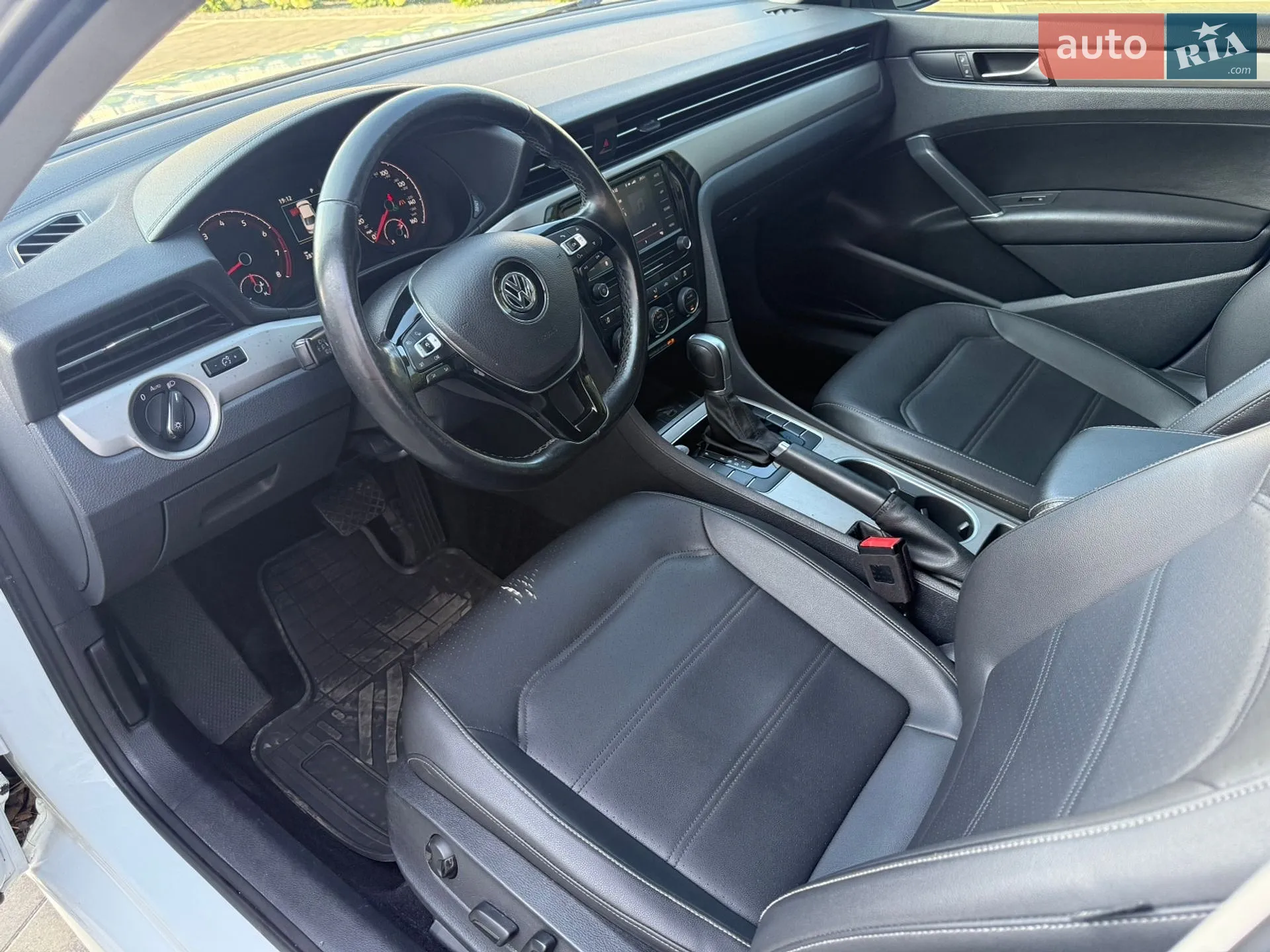 2019 Volkswagen Passat - мініатюра 19