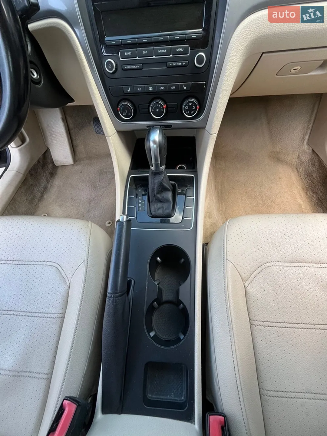 2014 Volkswagen Passat - мініатюра 31
