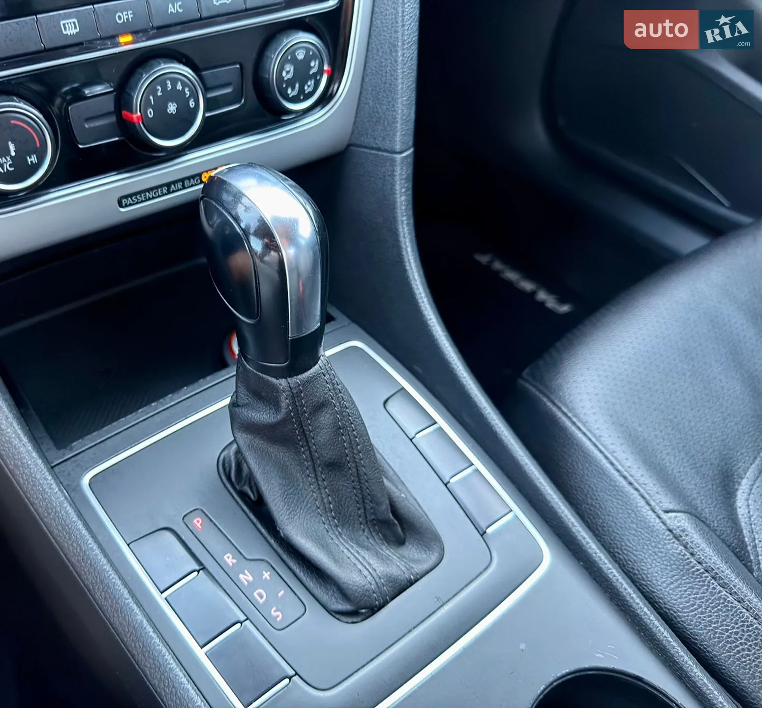 2013 Volkswagen Passat - мініатюра 43