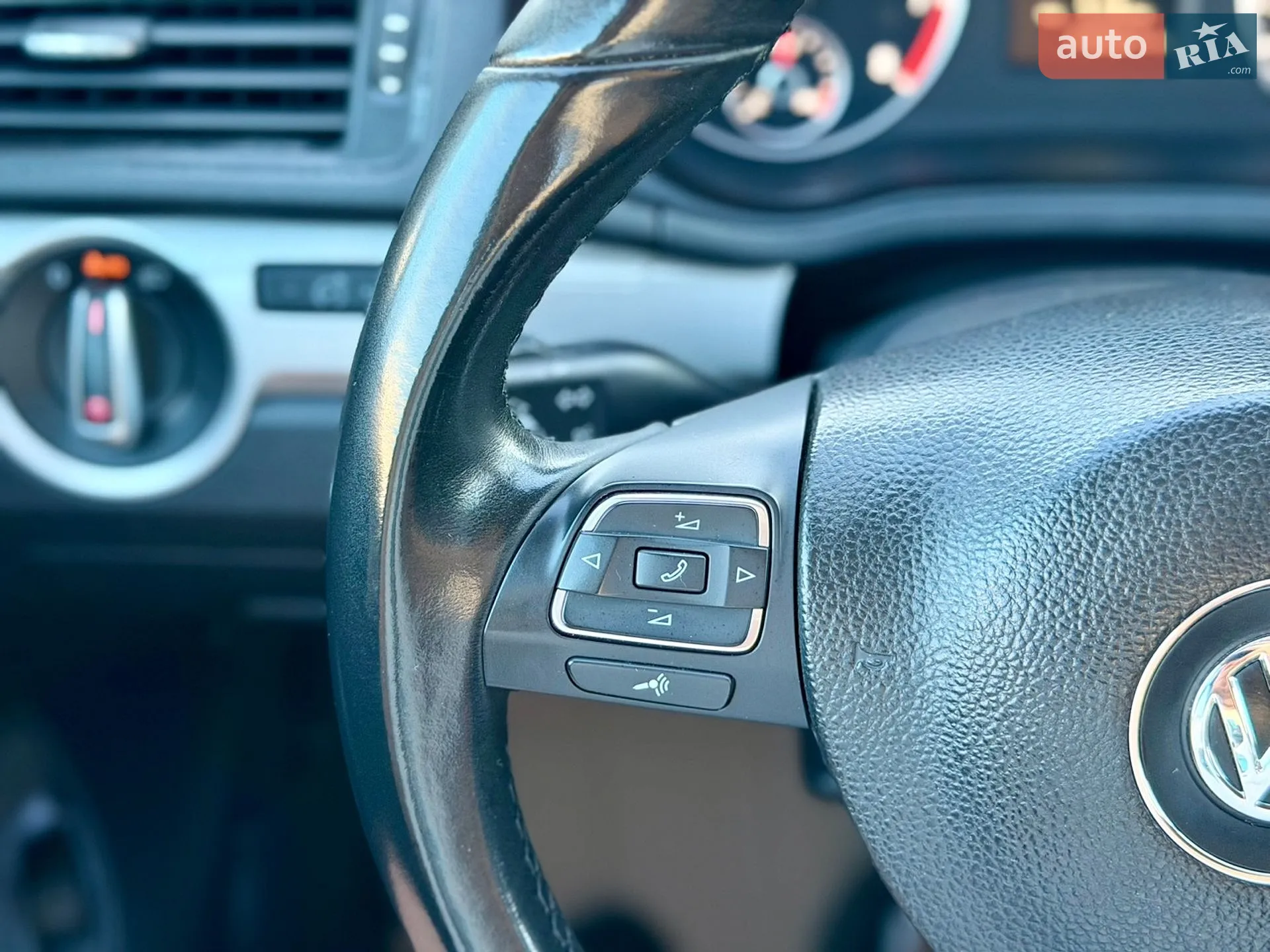 2013 Volkswagen Passat - мініатюра 44