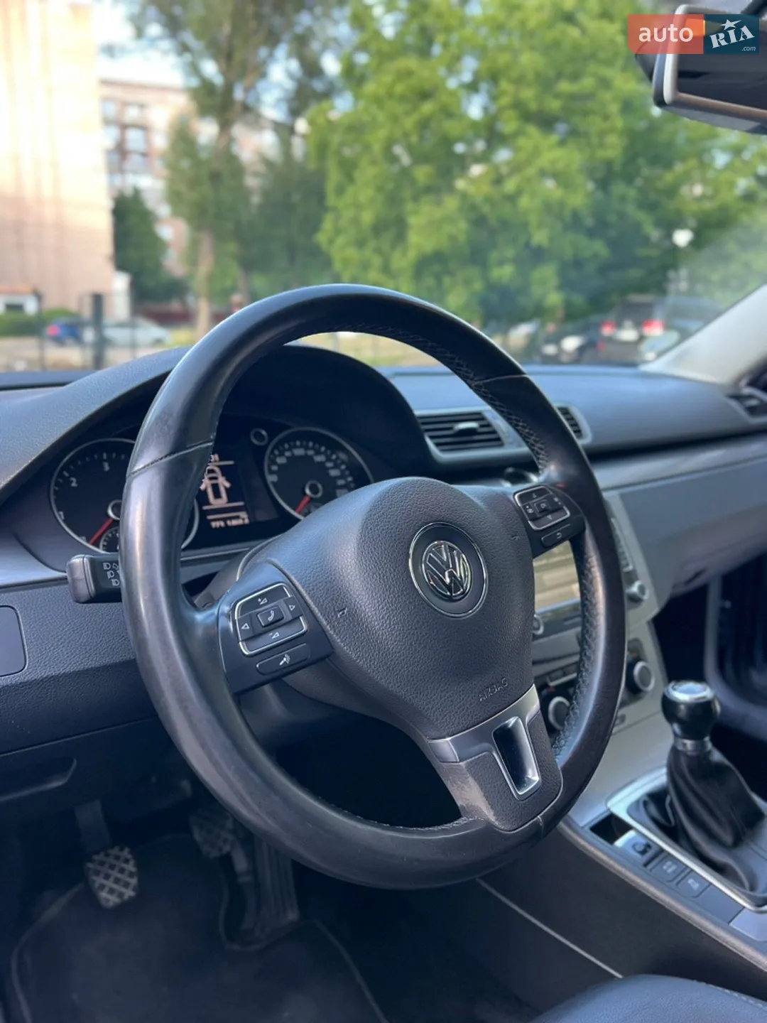 2011 Volkswagen Passat - мініатюра 15