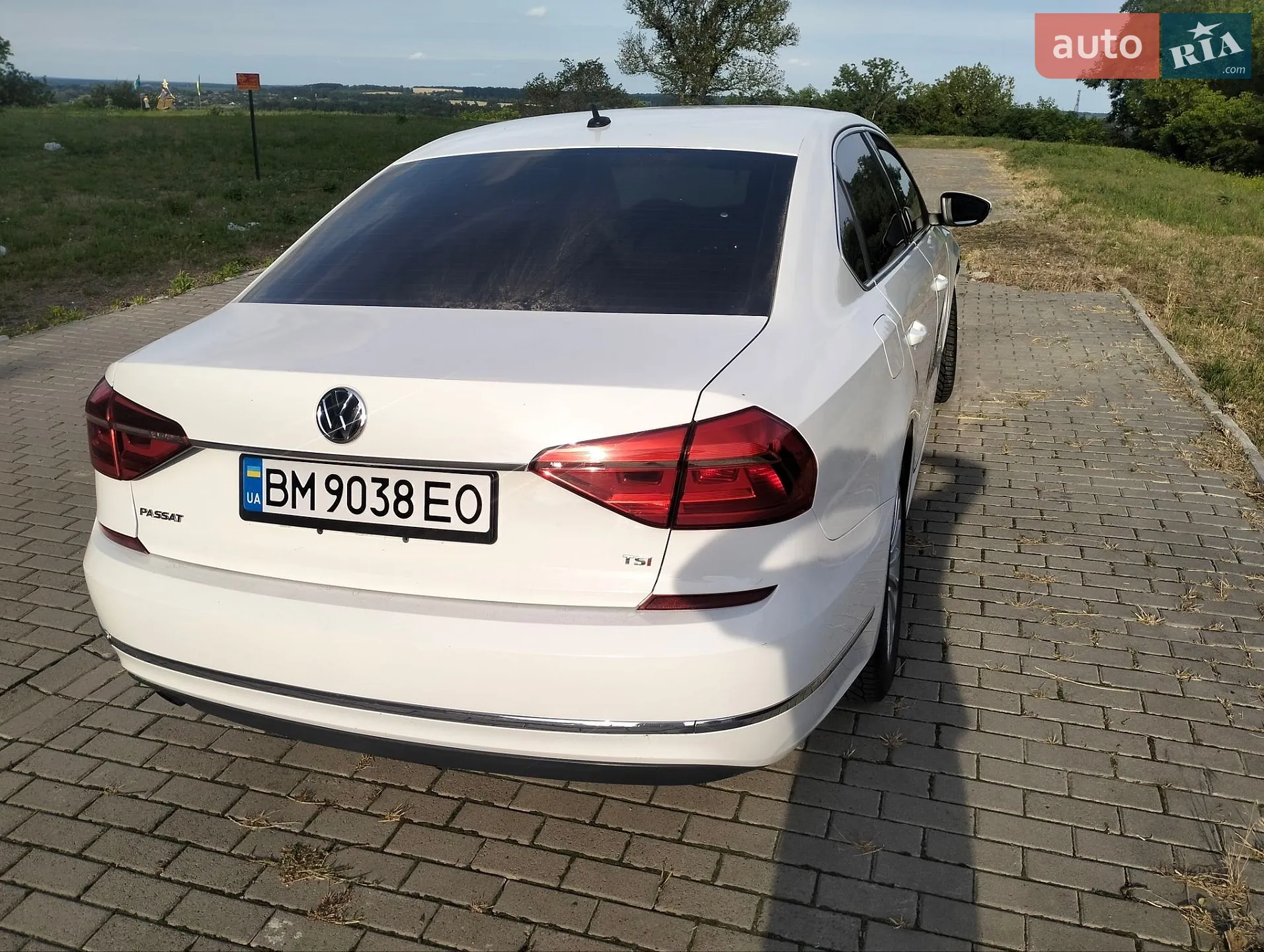2016 Volkswagen Passat - мініатюра 2