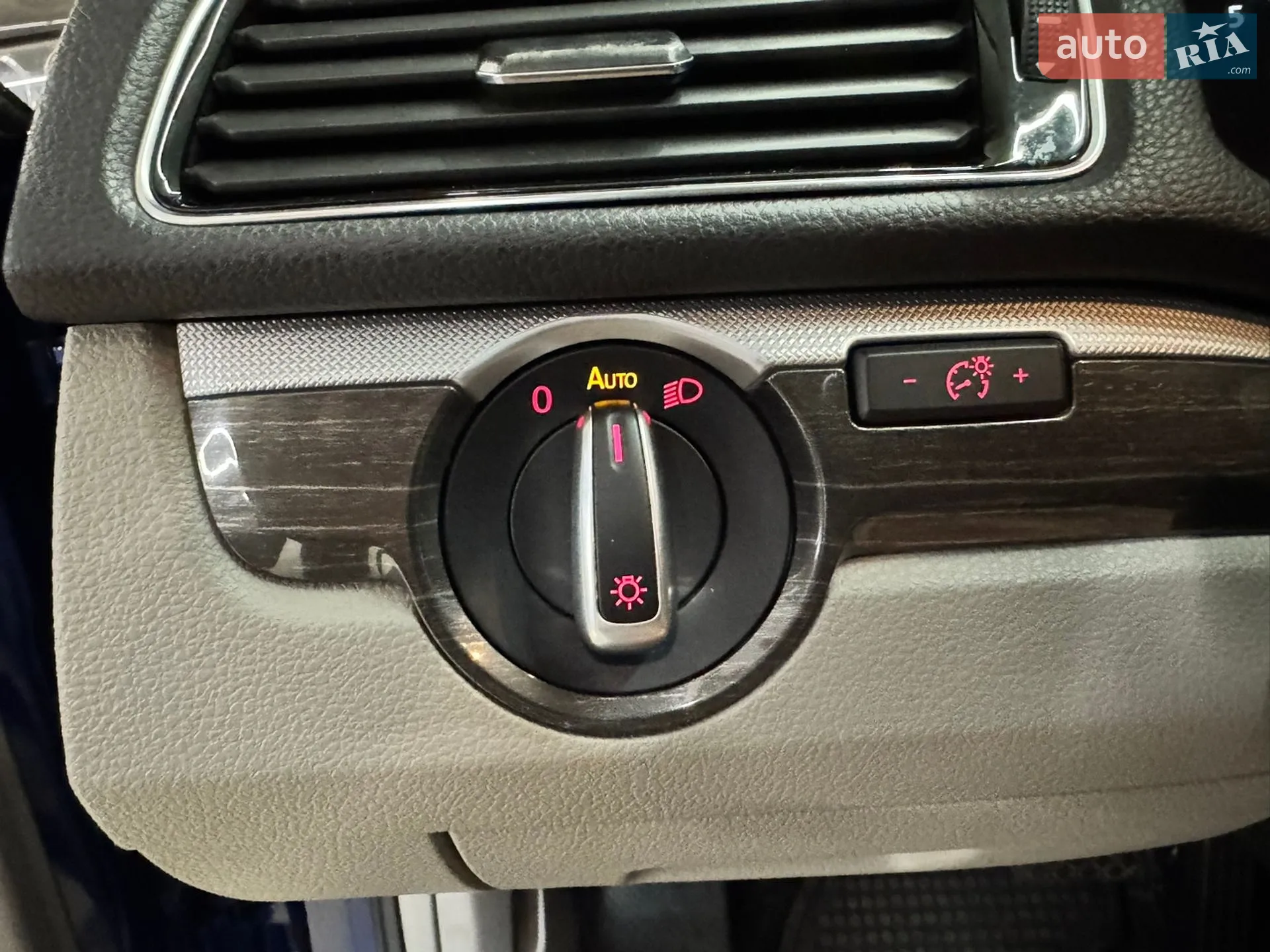 2016 Volkswagen Passat - мініатюра 14