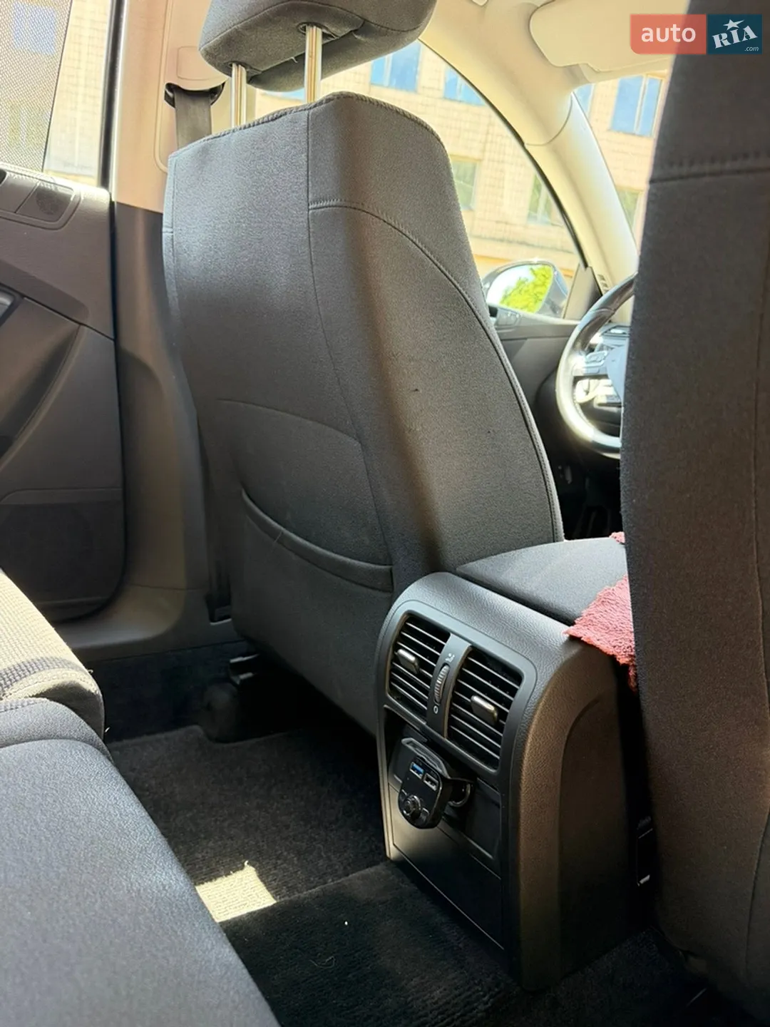 2010 Volkswagen Passat - мініатюра 17
