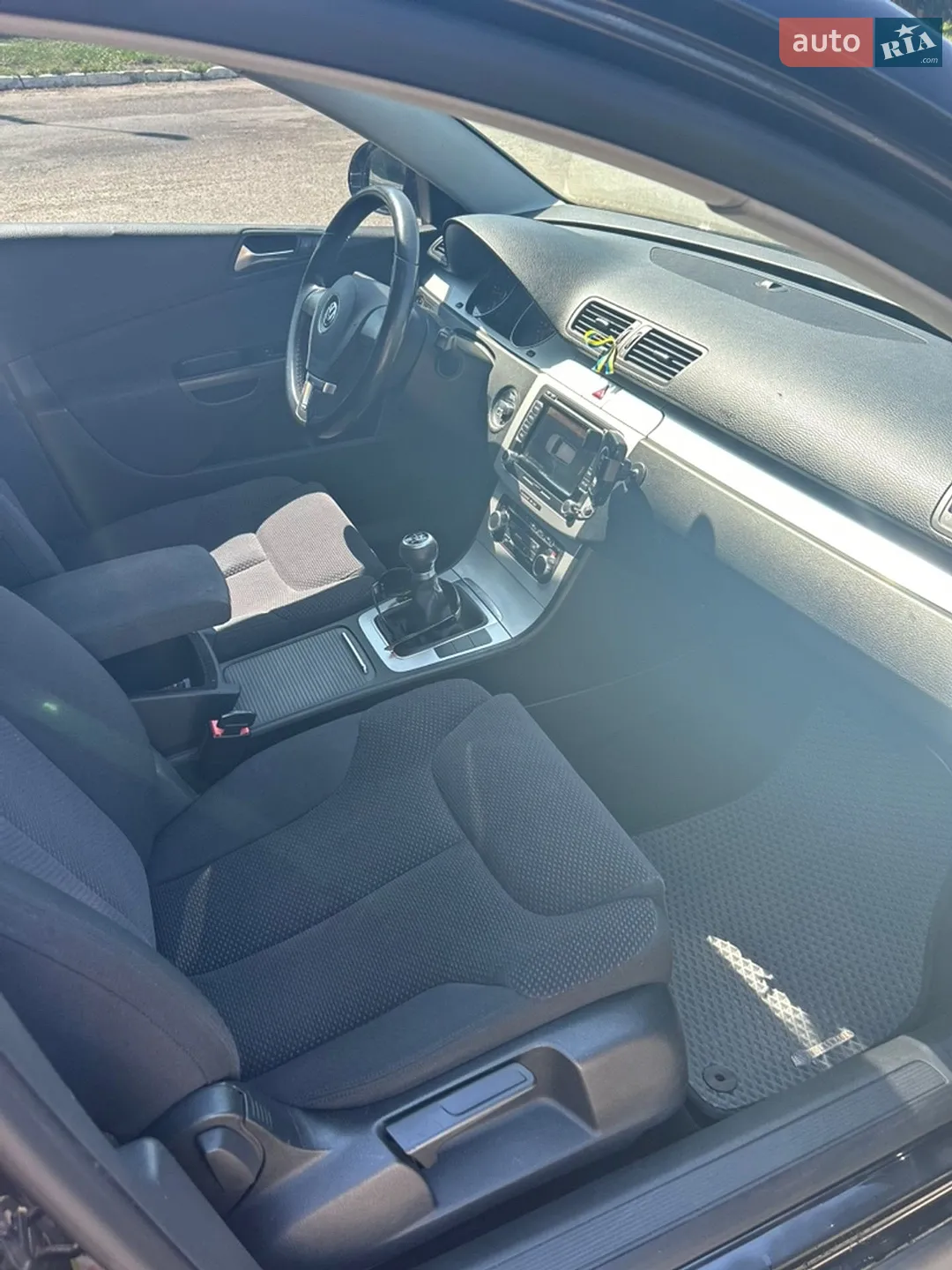 2010 Volkswagen Passat - мініатюра 8