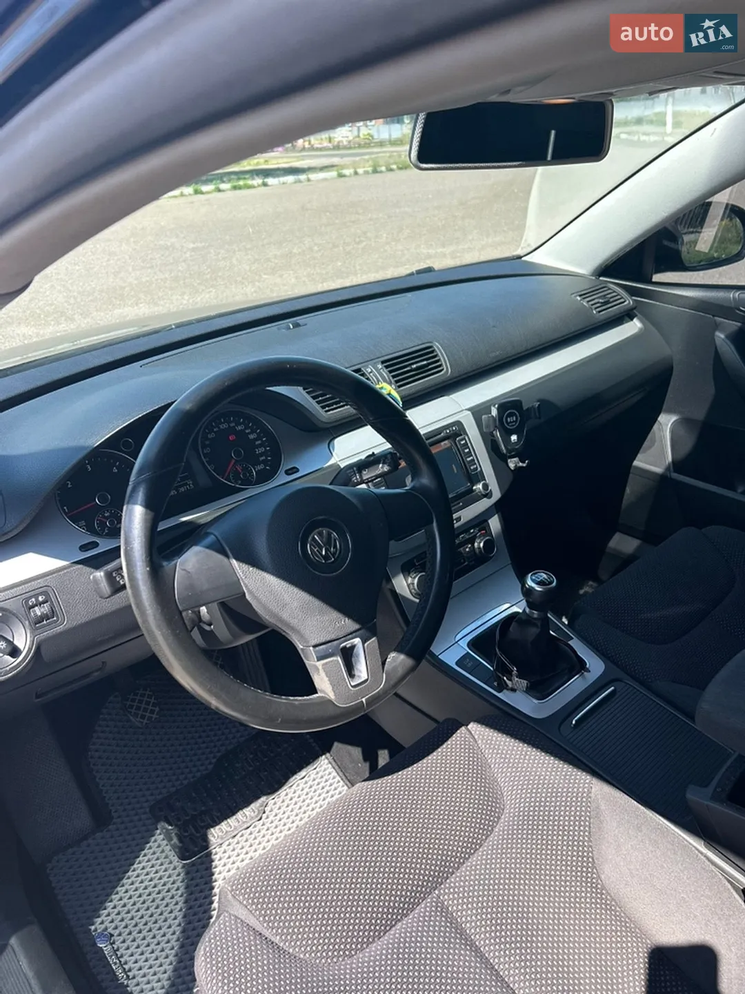 2010 Volkswagen Passat - мініатюра 13