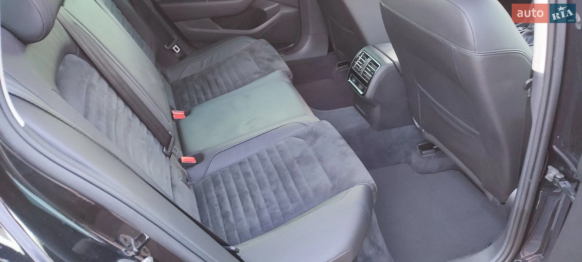 2017 Volkswagen Passat - мініатюра 33