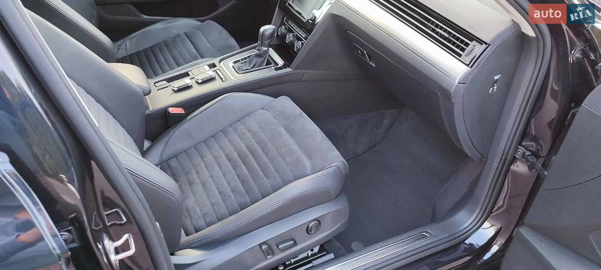 2017 Volkswagen Passat - мініатюра 34
