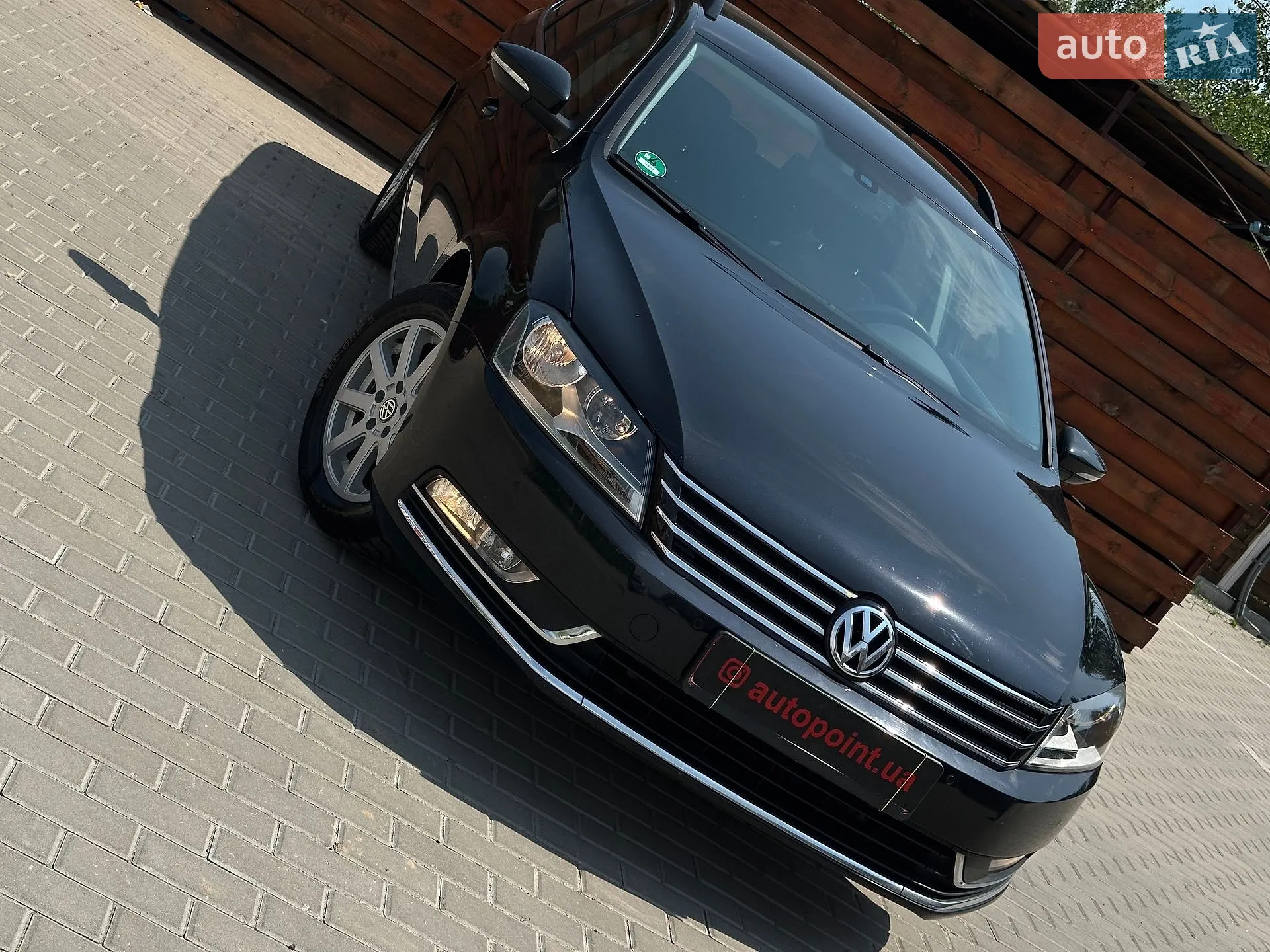 2010 Volkswagen Passat - мініатюра 3