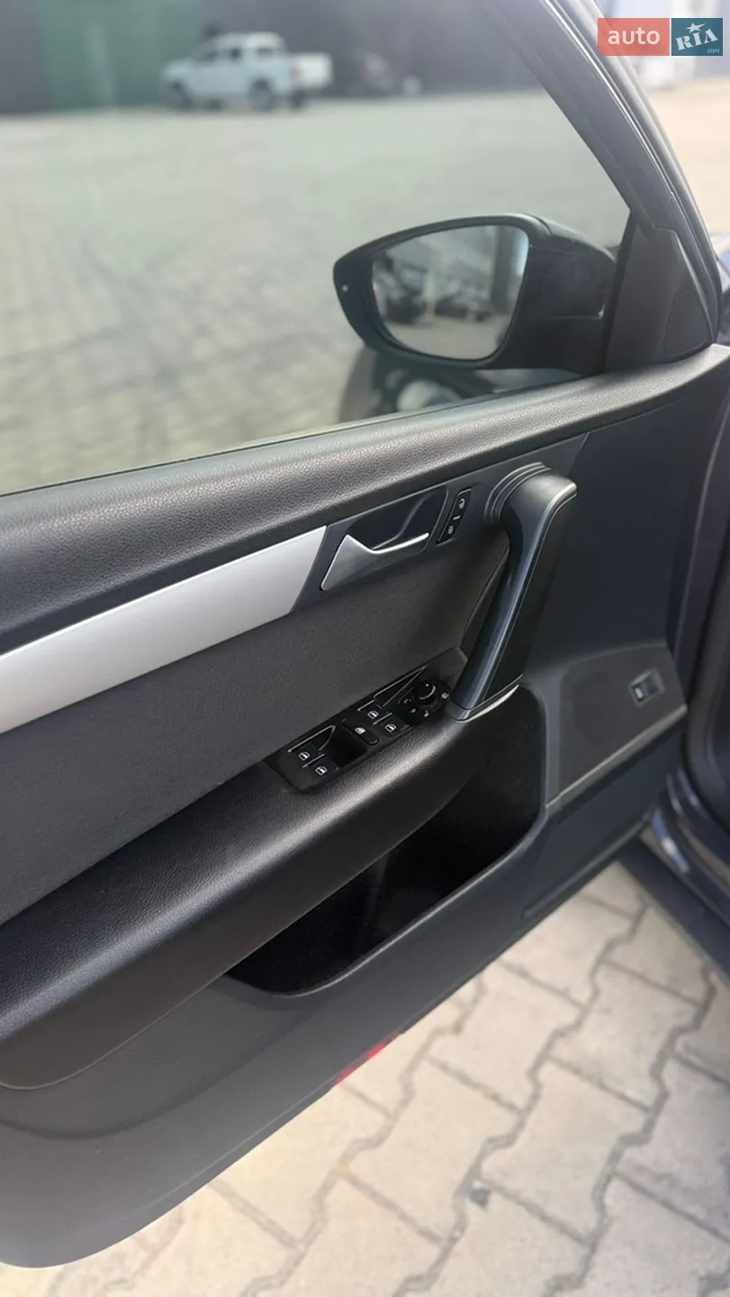 2012 Volkswagen Passat - мініатюра 17