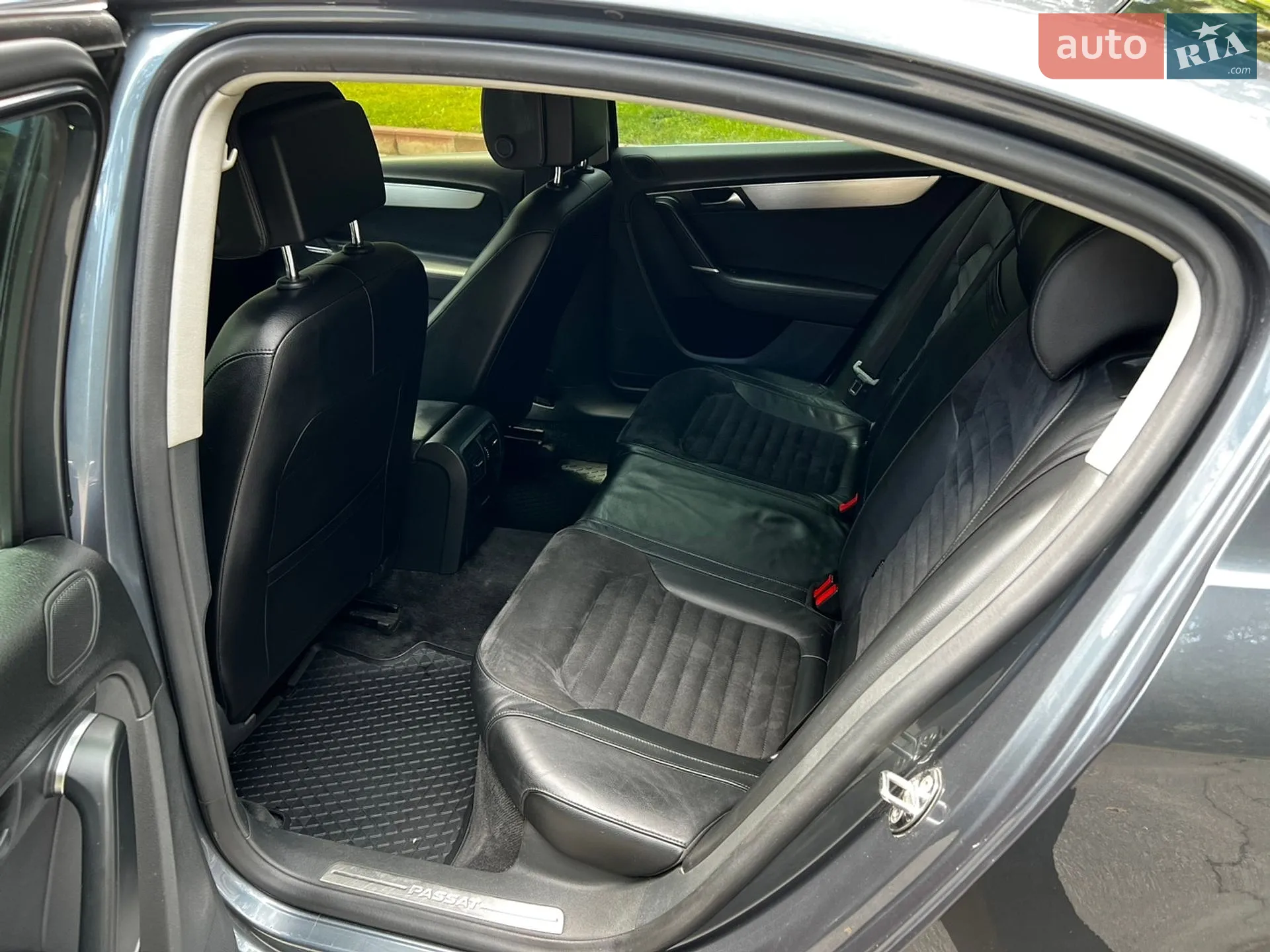 2011 Volkswagen Passat - мініатюра 12