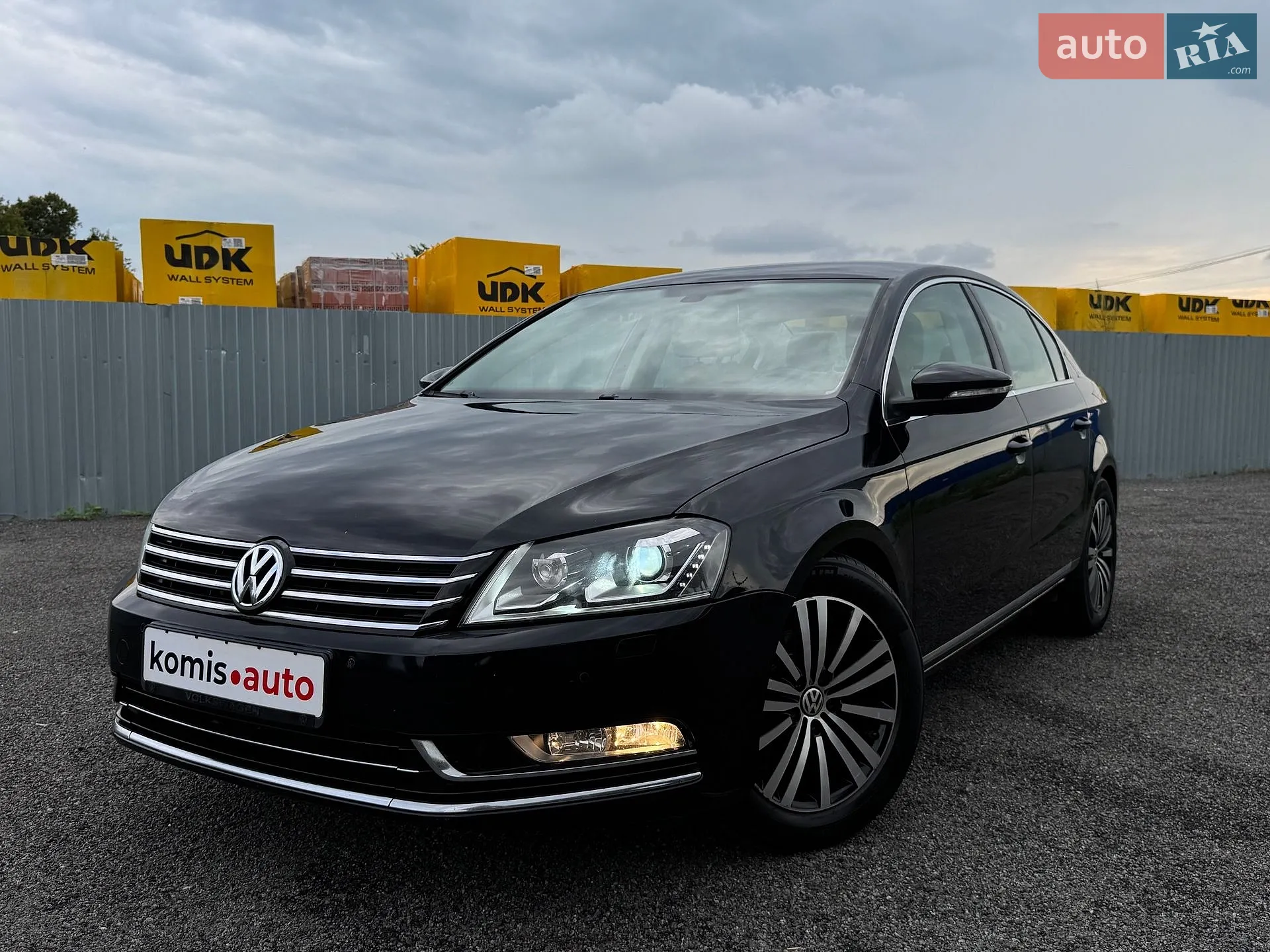 2011 Volkswagen Passat - фото 1