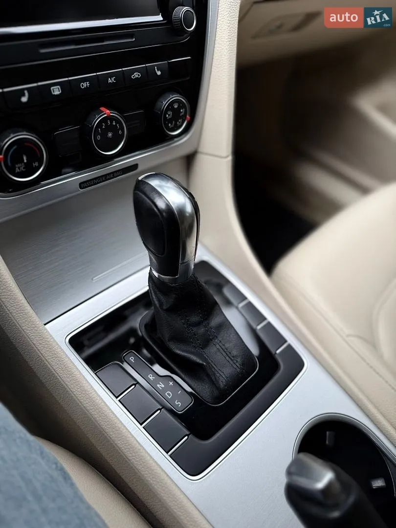 2012 Volkswagen Passat - мініатюра 33
