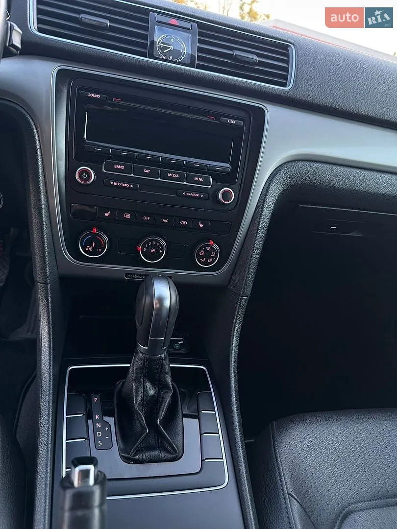 2013 Volkswagen Passat - мініатюра 15