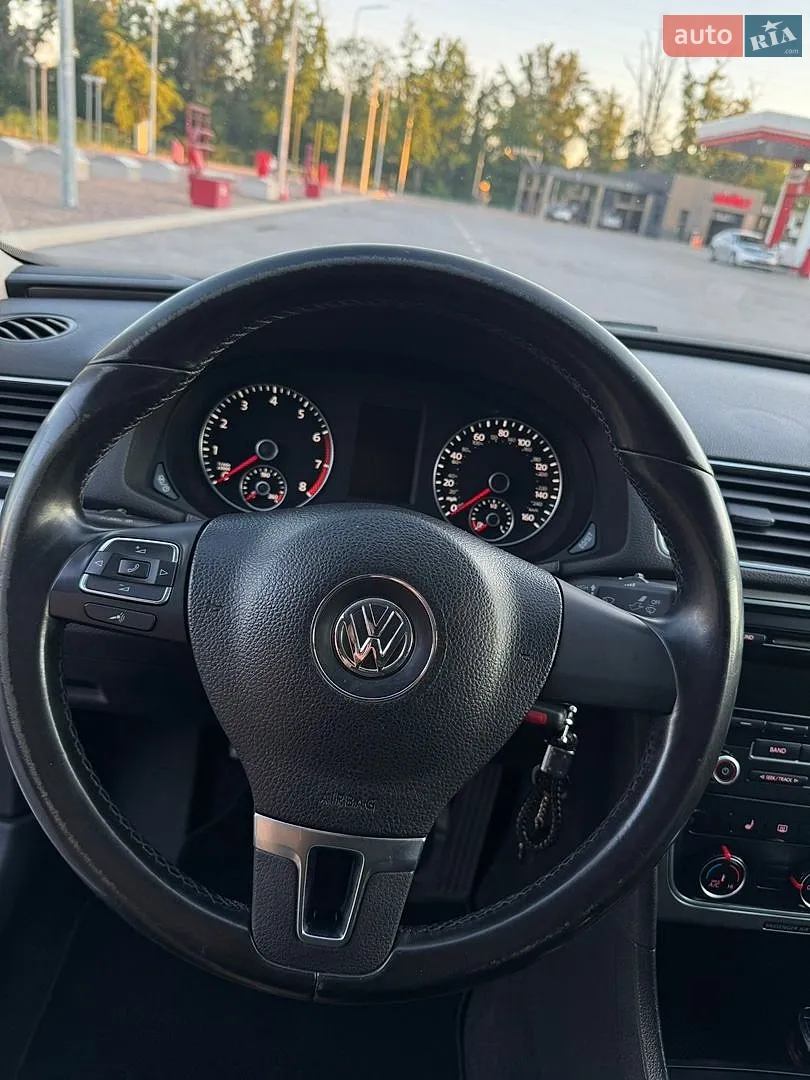 2013 Volkswagen Passat - мініатюра 16