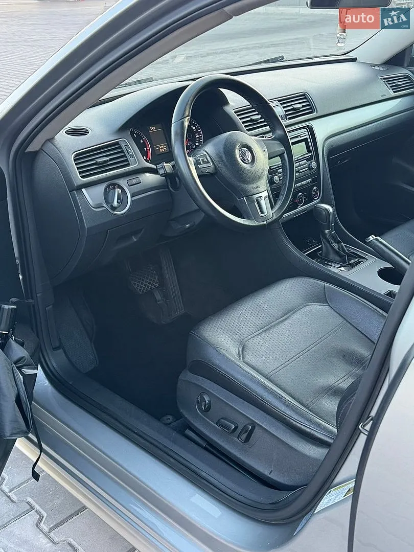 2013 Volkswagen Passat - мініатюра 13